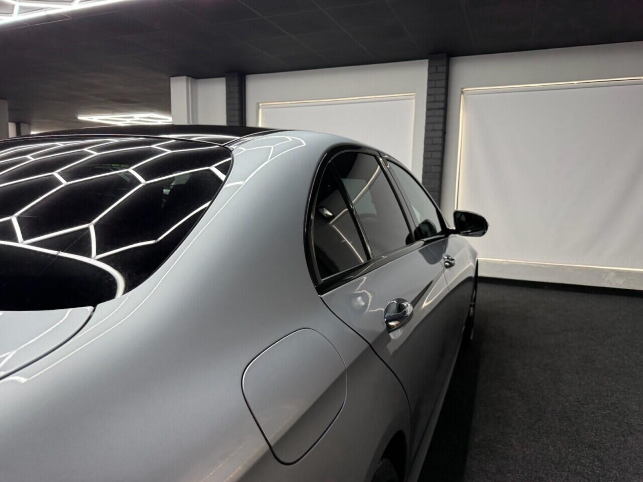 Mercedes-Benz E-Class view 12