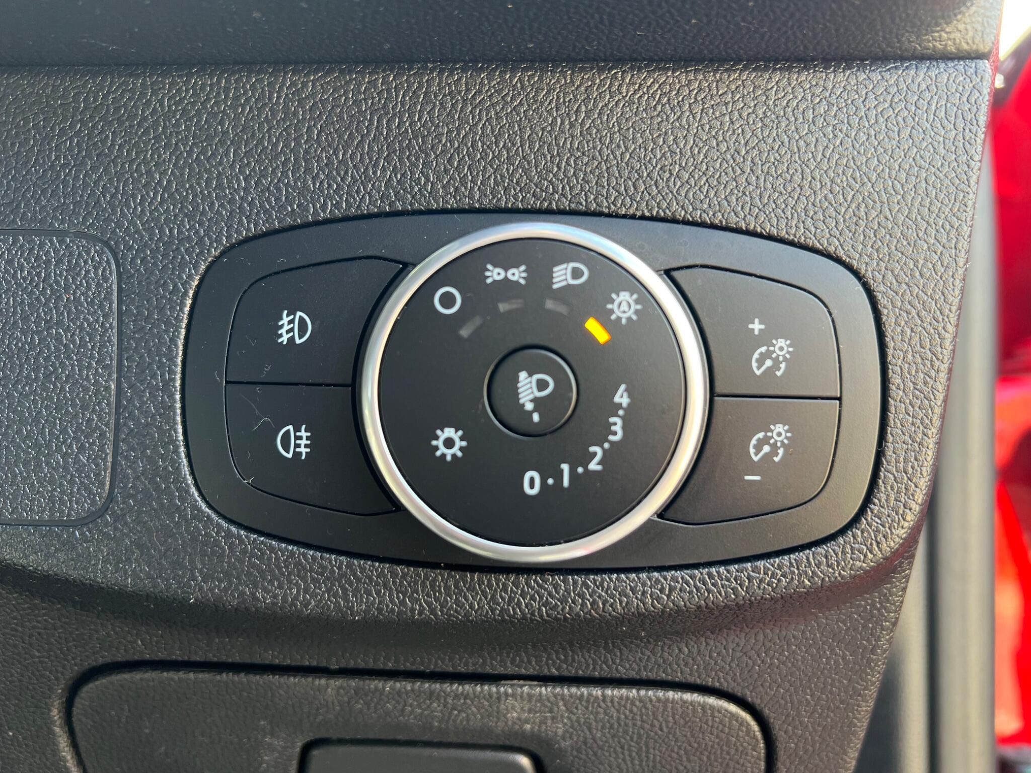 Ford Focus view 39
