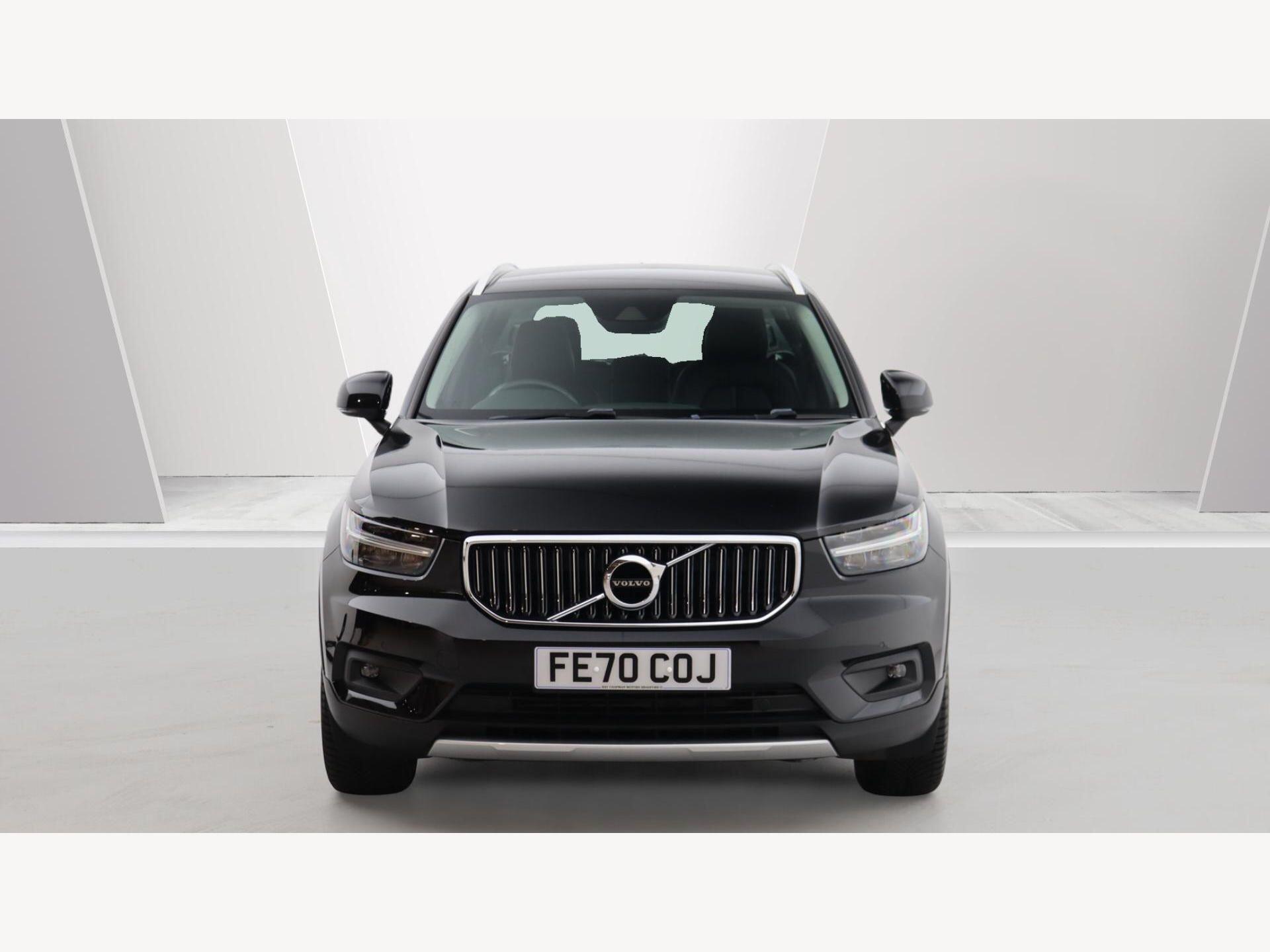 Volvo XC40 view 11