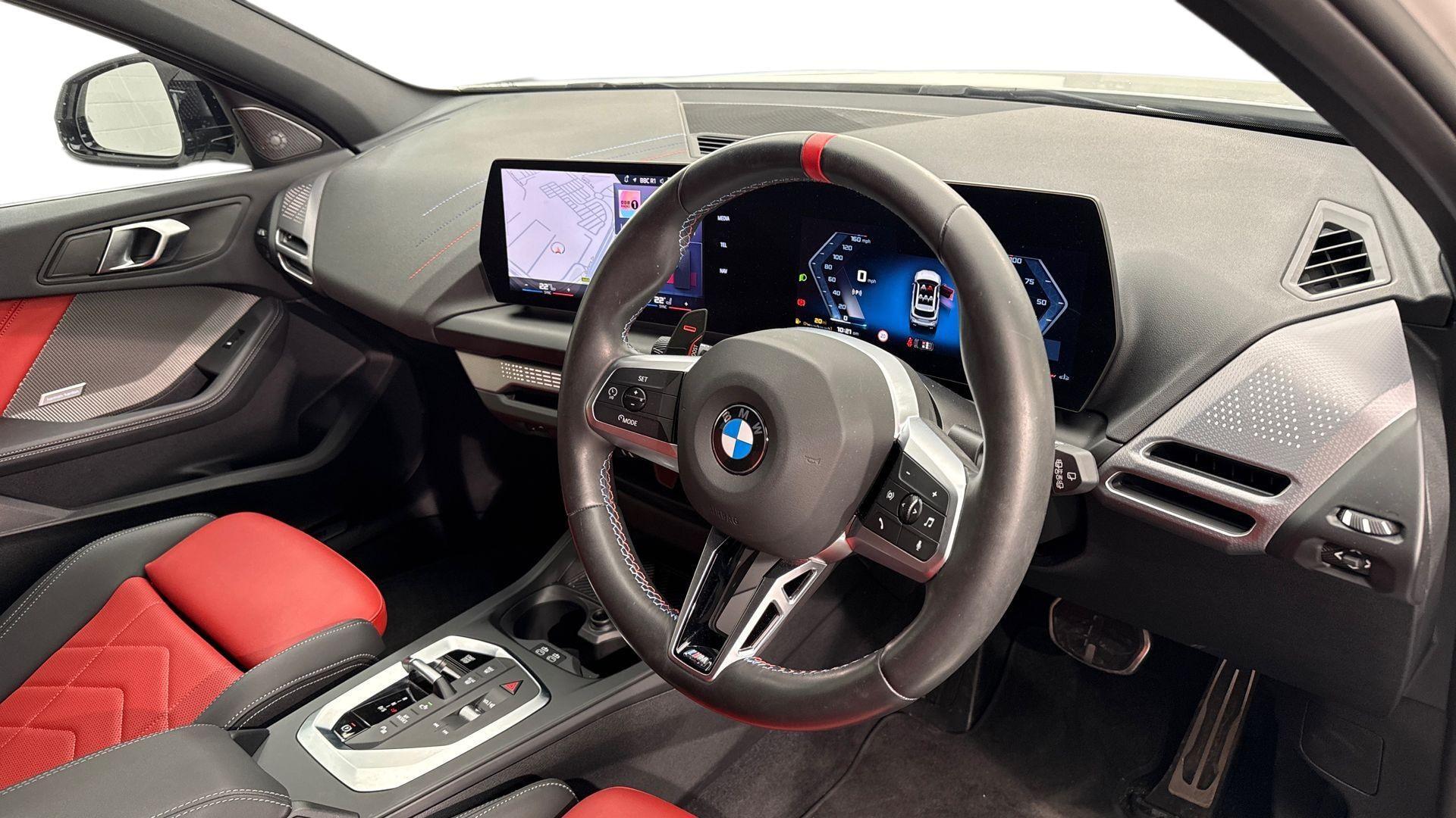 BMW 1 Series view 6