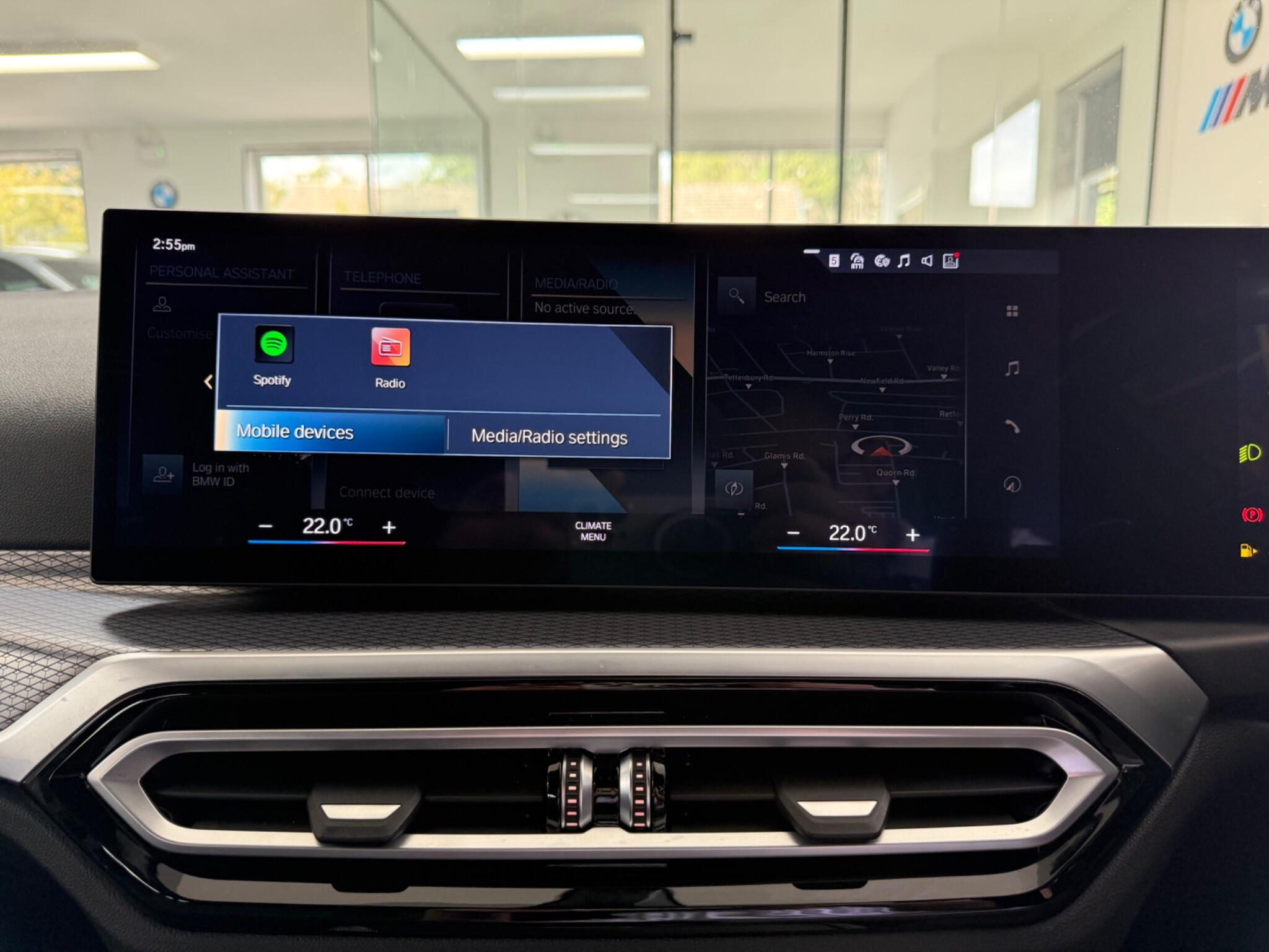 BMW 3 Series view 26