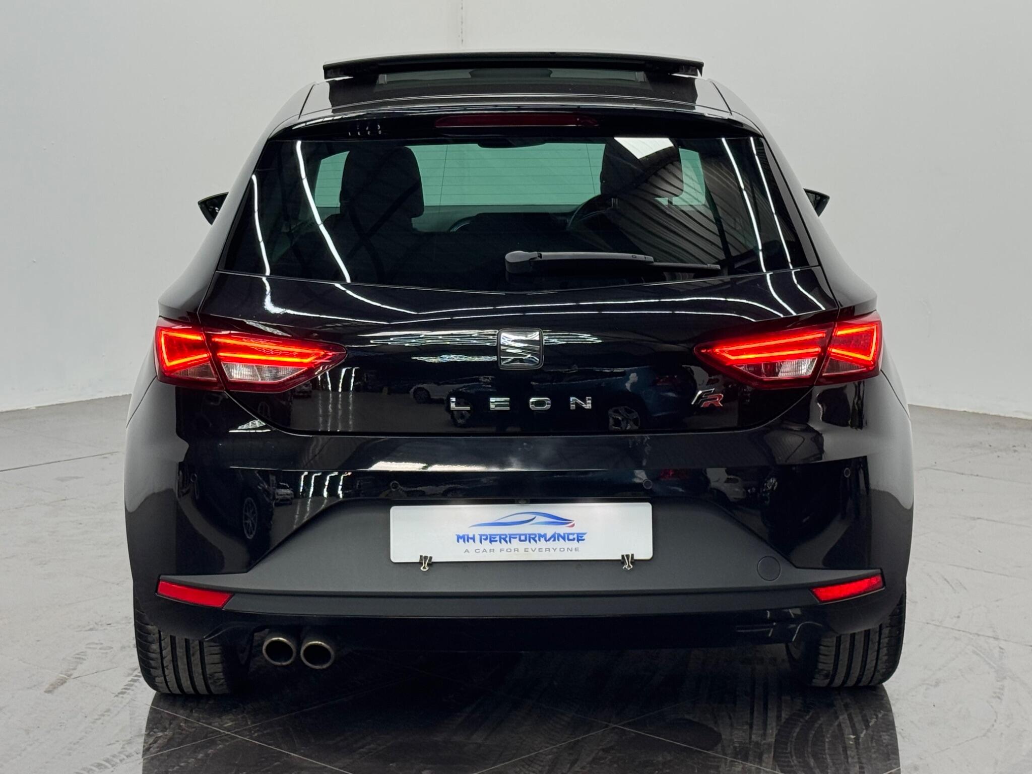 Seat Leon view 4