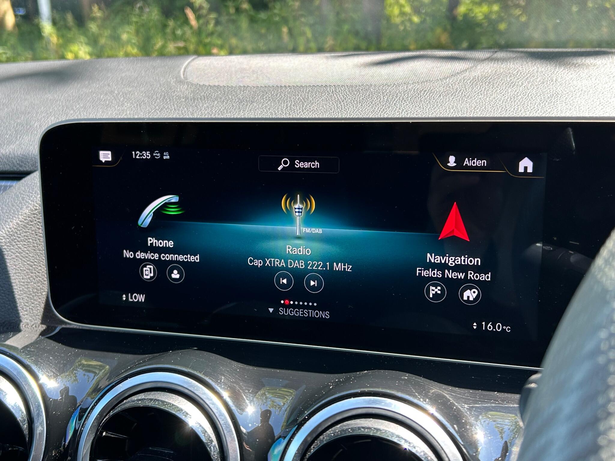 Mercedes-Benz Gla view 53