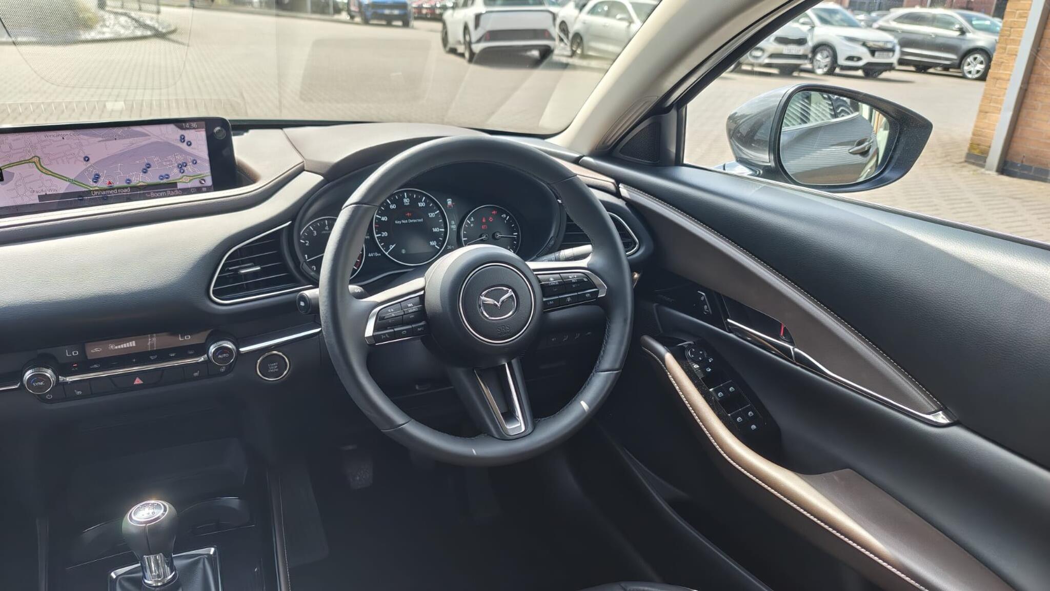 Mazda CX-30 view 13