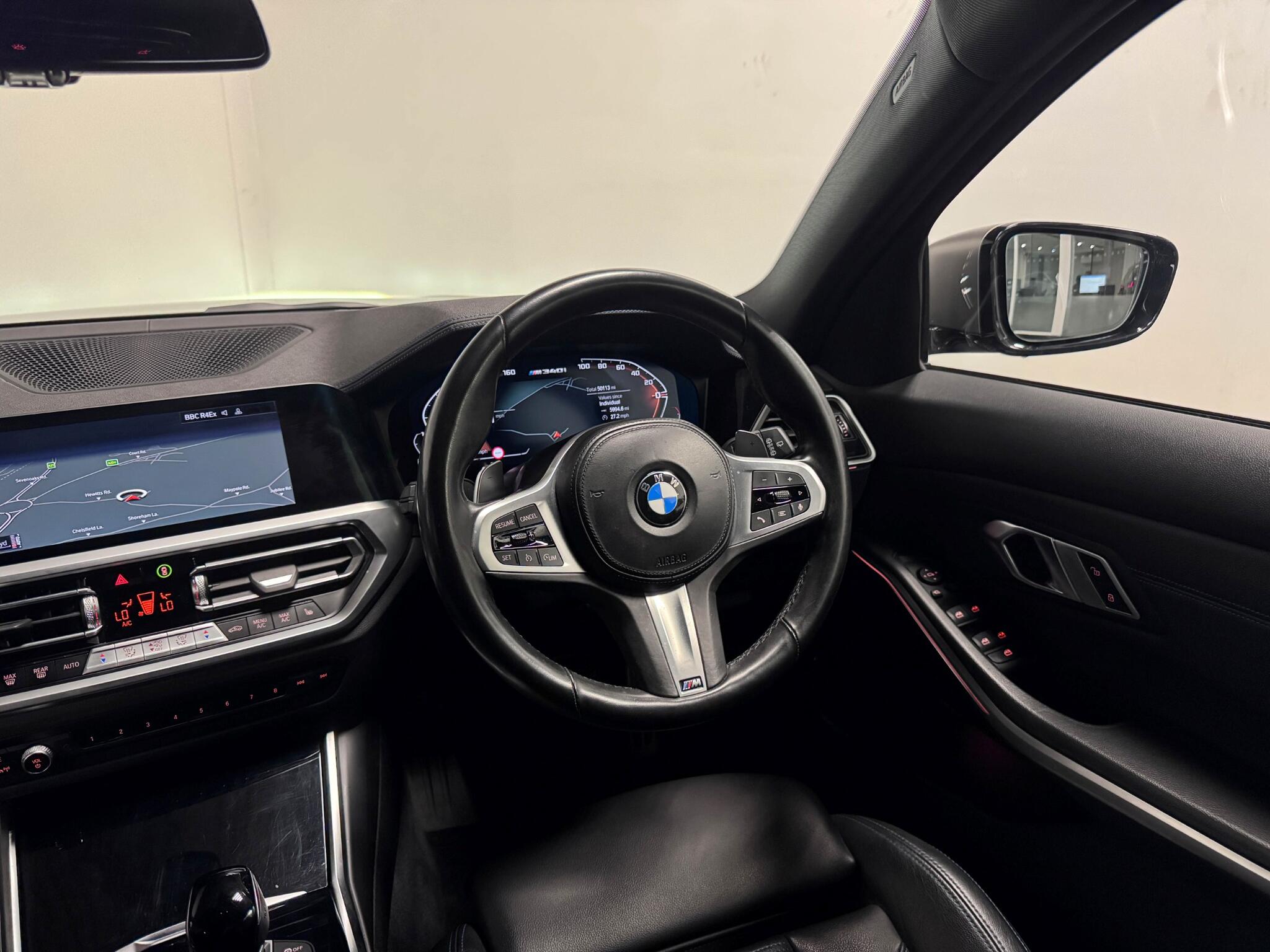 BMW 3 Series view 33