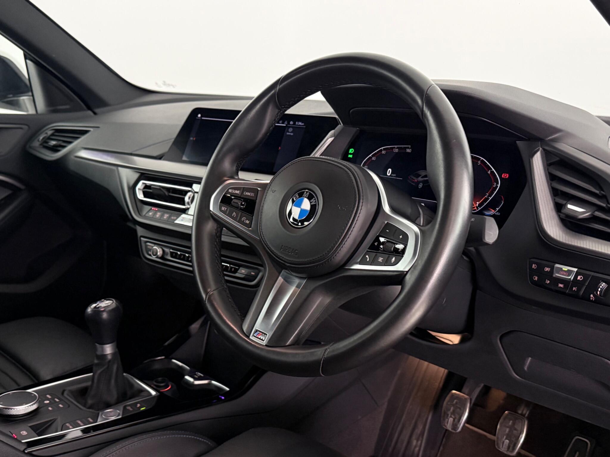 BMW 2 Series view 3