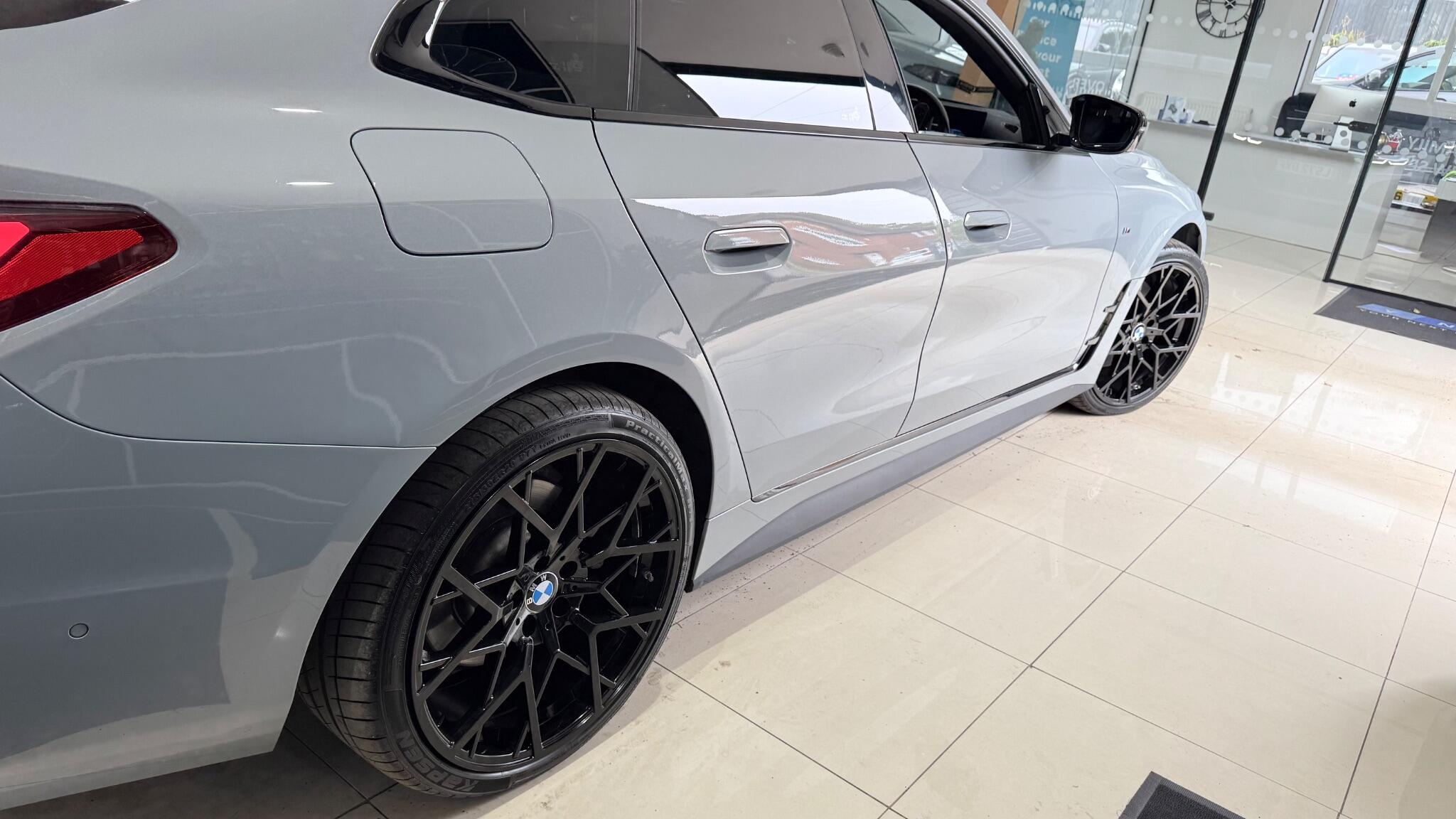 BMW I4 view 30