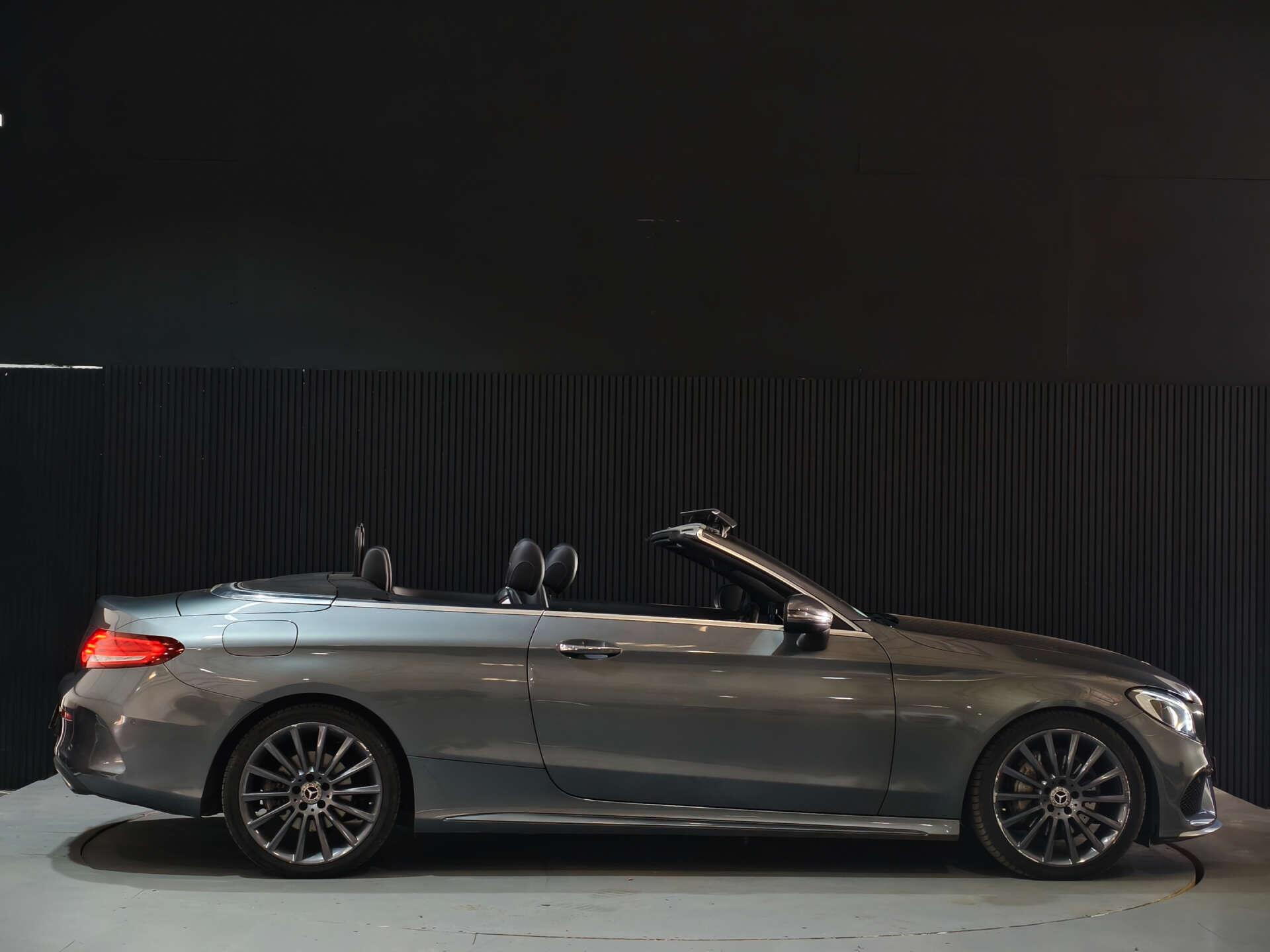 Mercedes-Benz C Class view 16