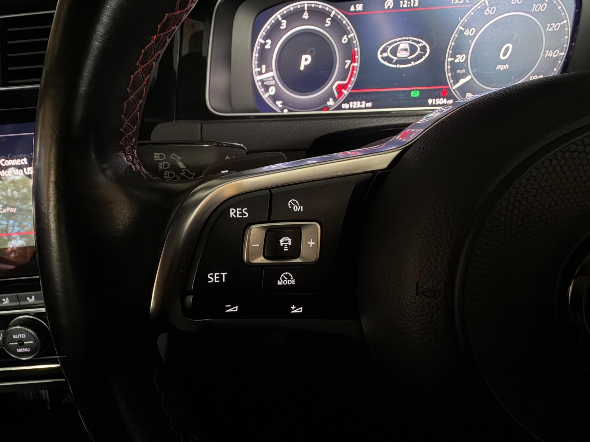 Volkswagen Golf view 28