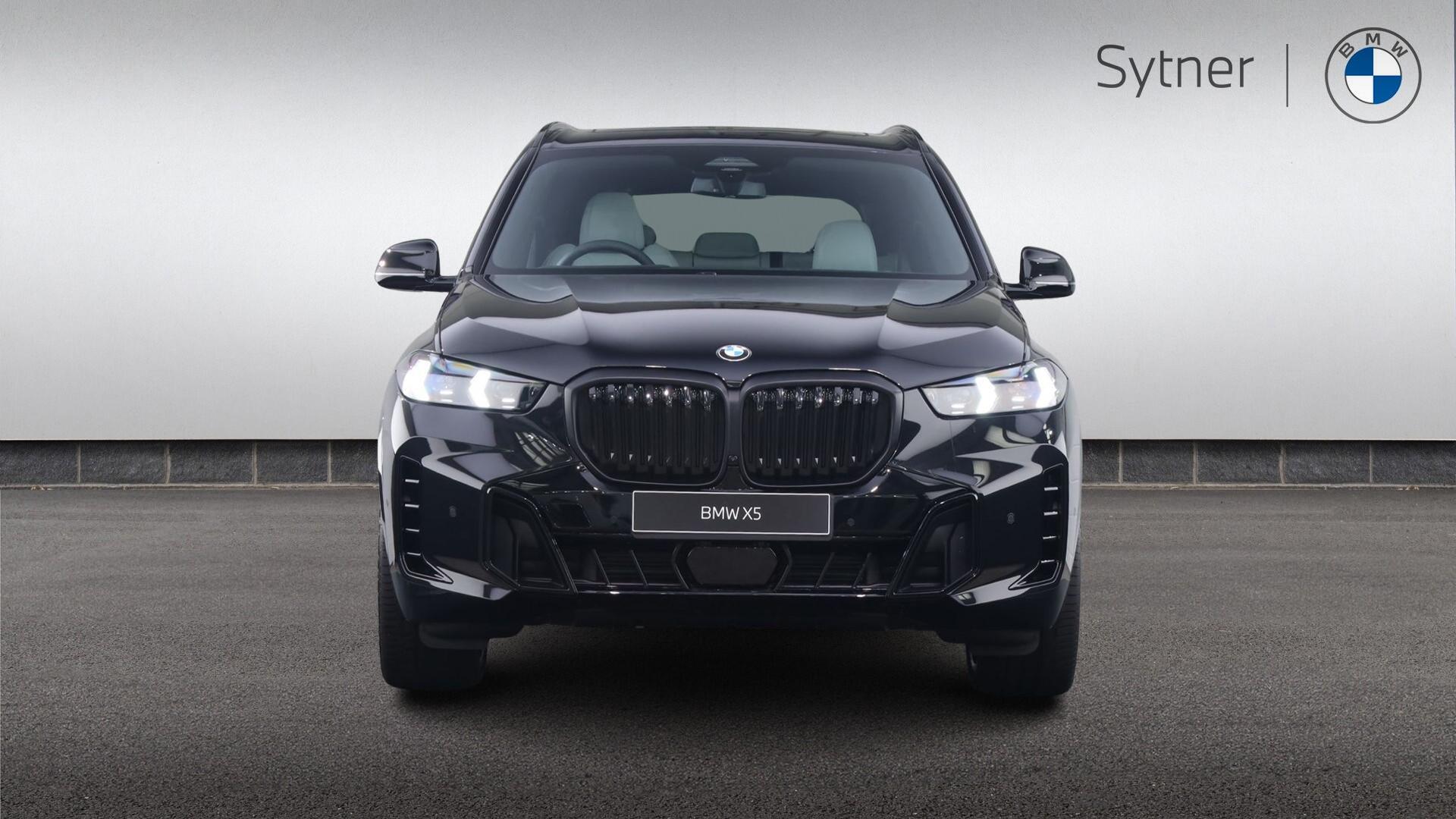 BMW X5 view 16