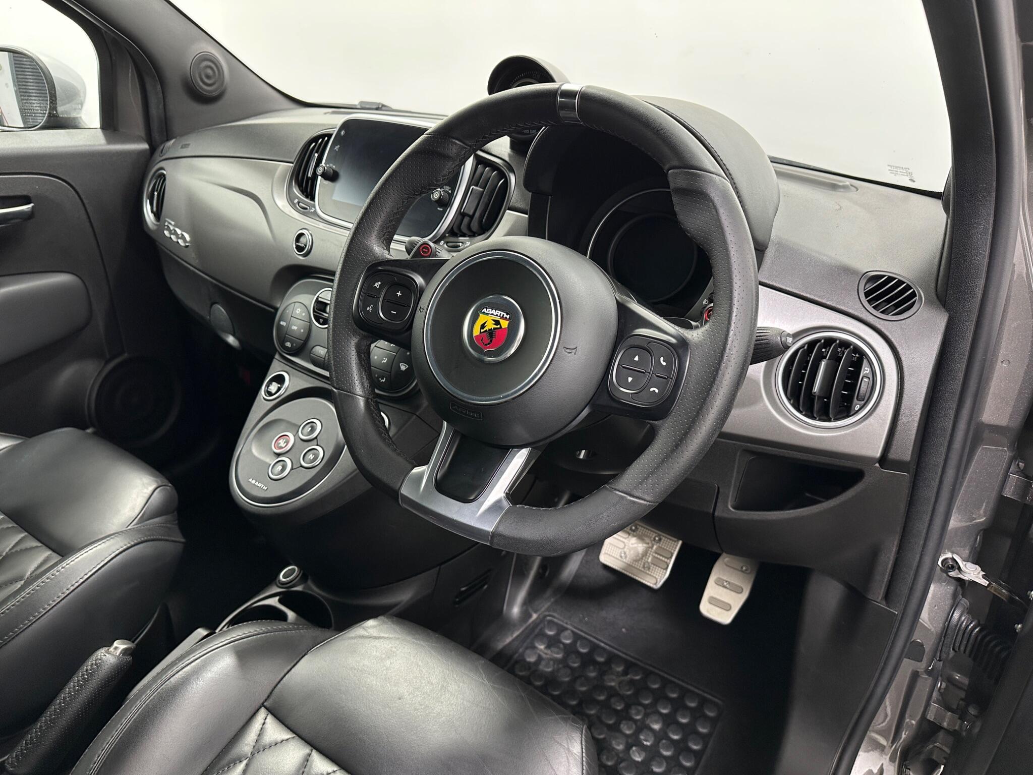 Abarth 595 view 11