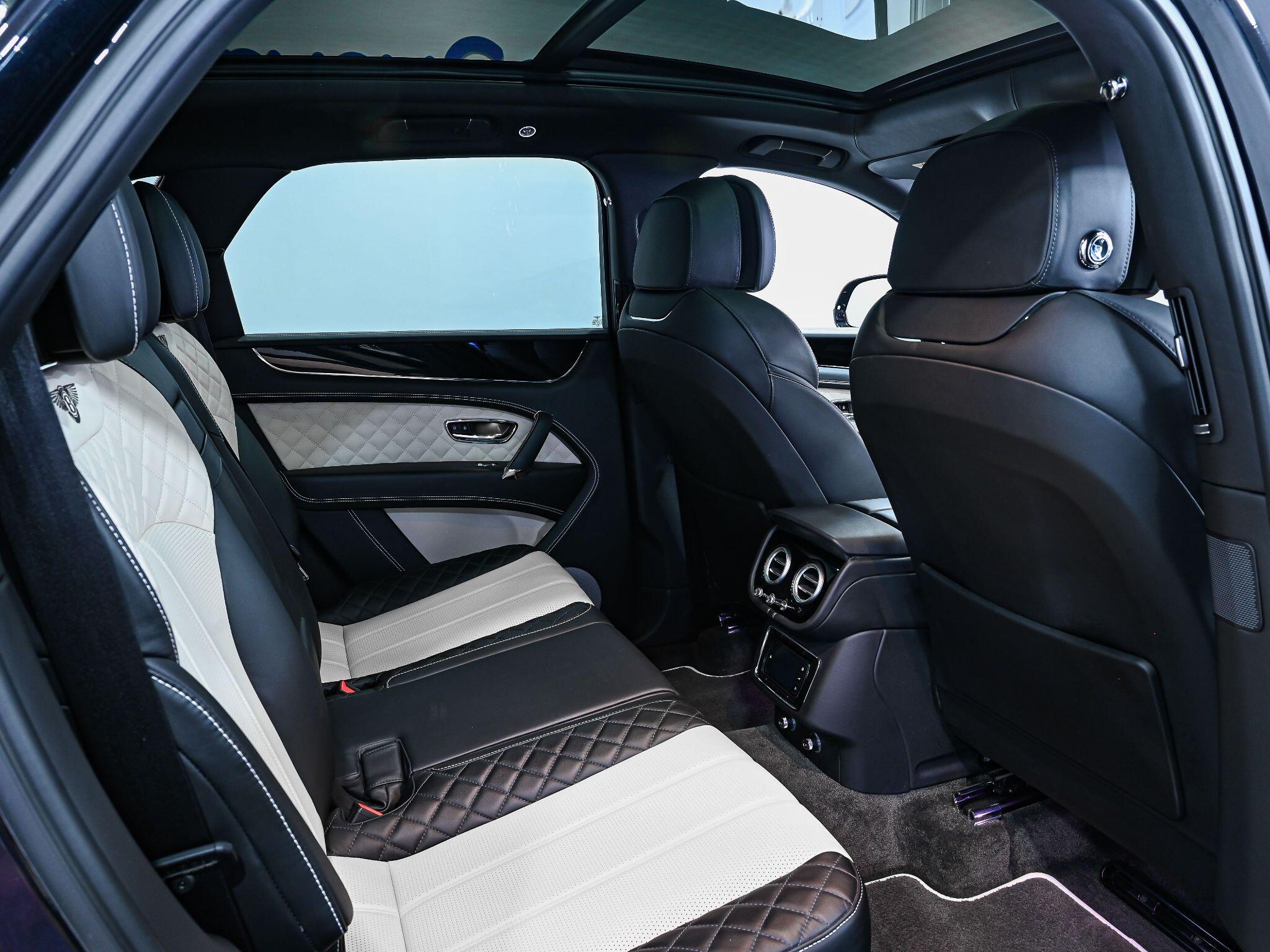 Bentley Bentayga view 38