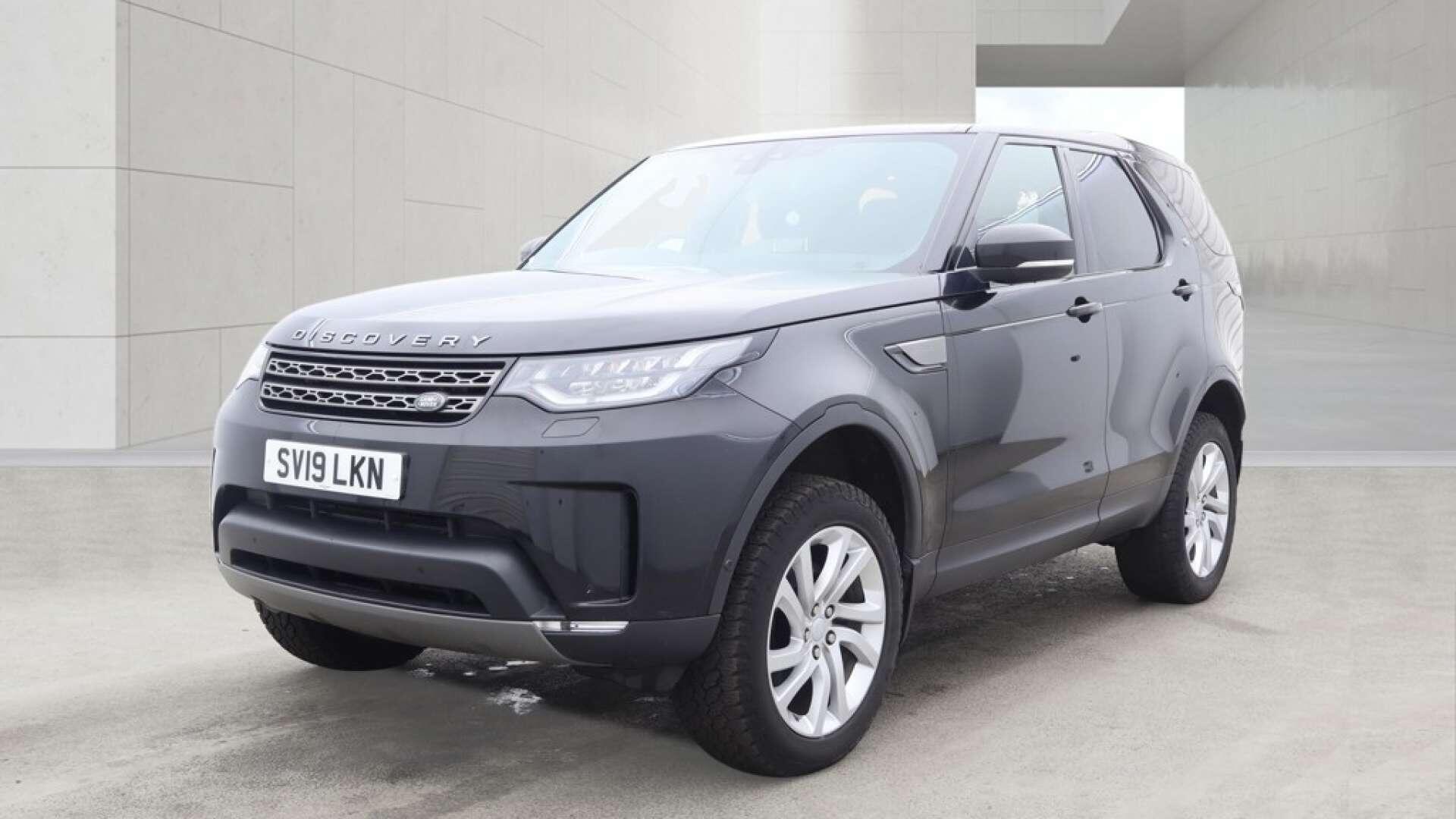 Land Rover Discovery view 2