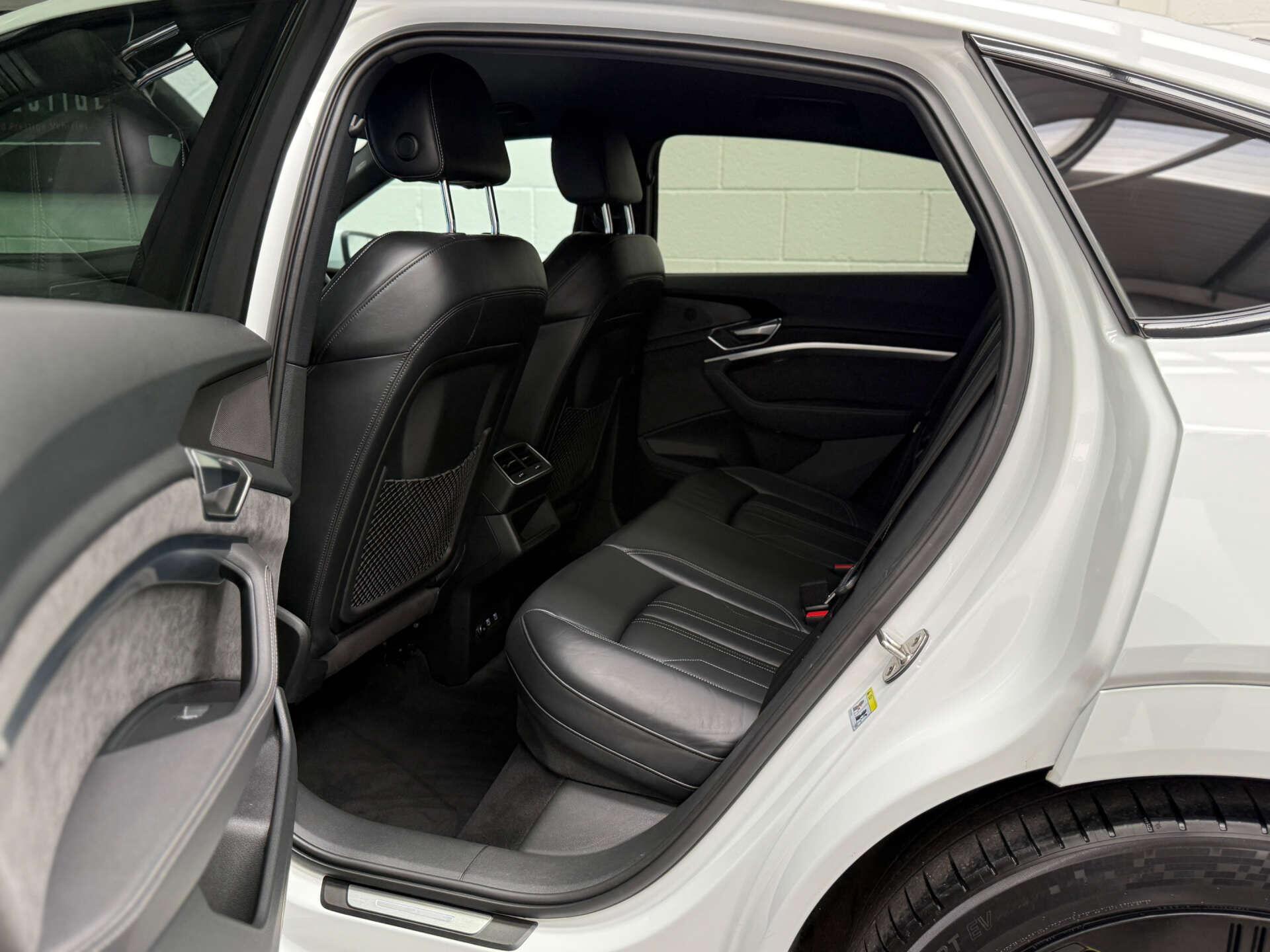 Audi E-Tron view 19
