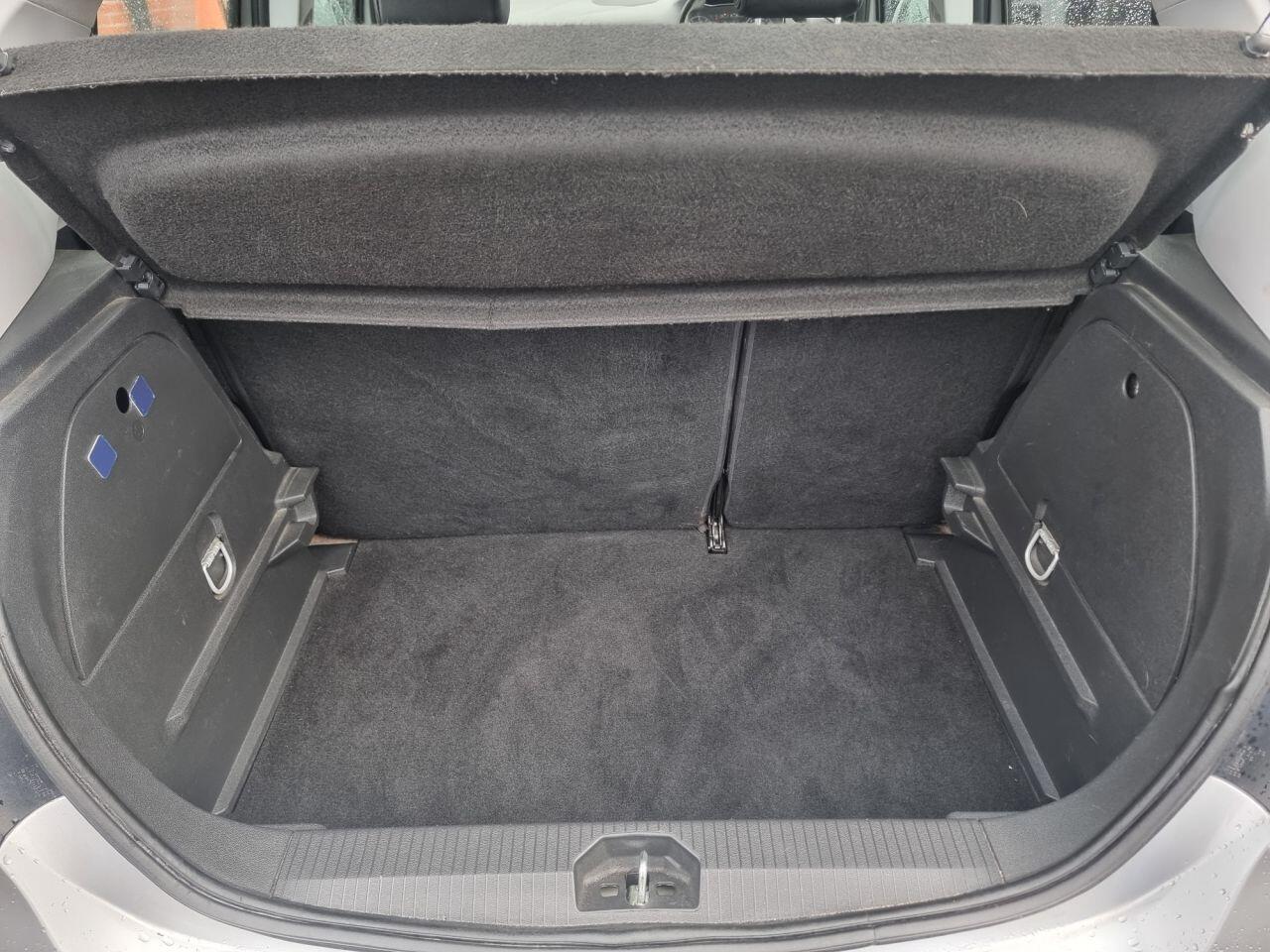 Vauxhall Corsa view 21