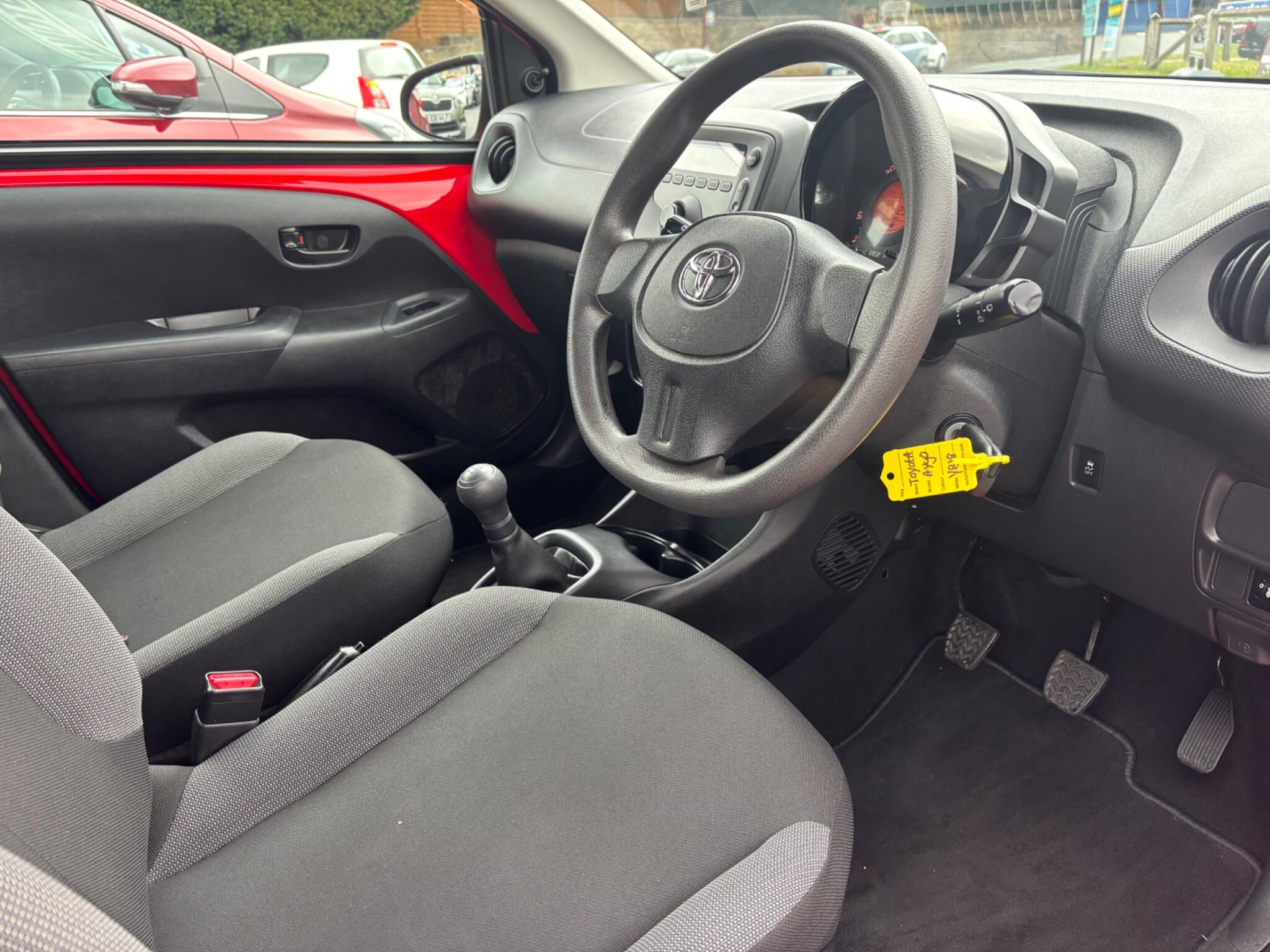 Toyota Aygo view 14