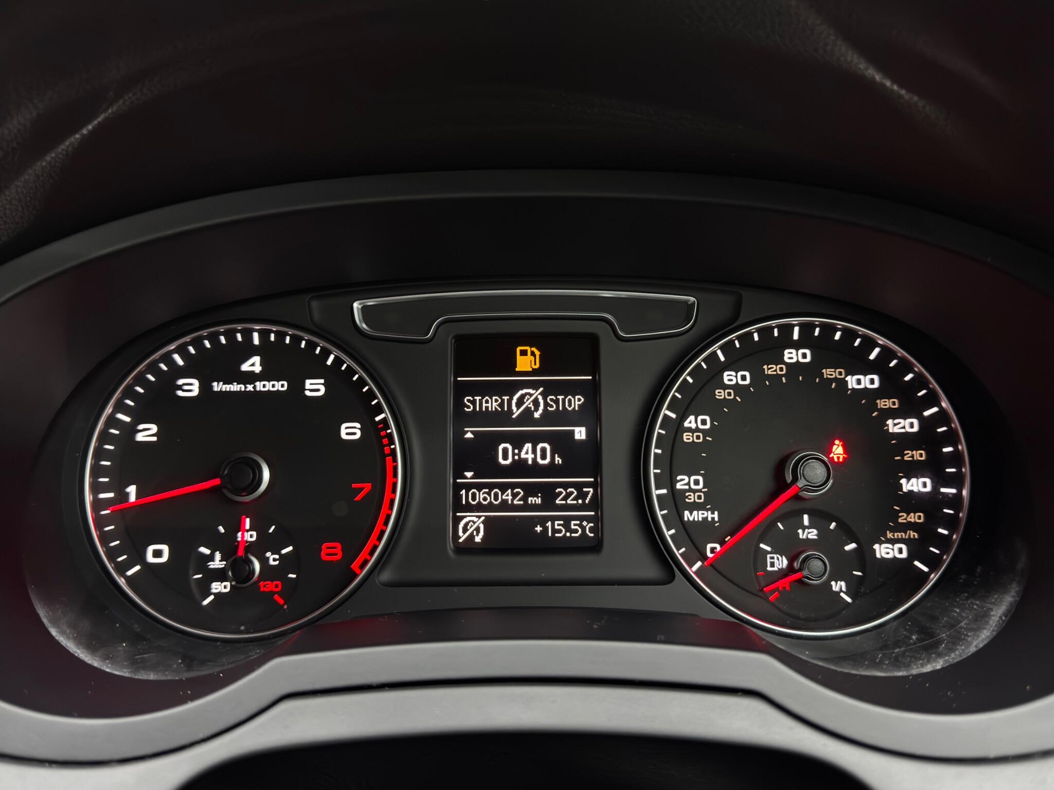 Audi Q3 view 23