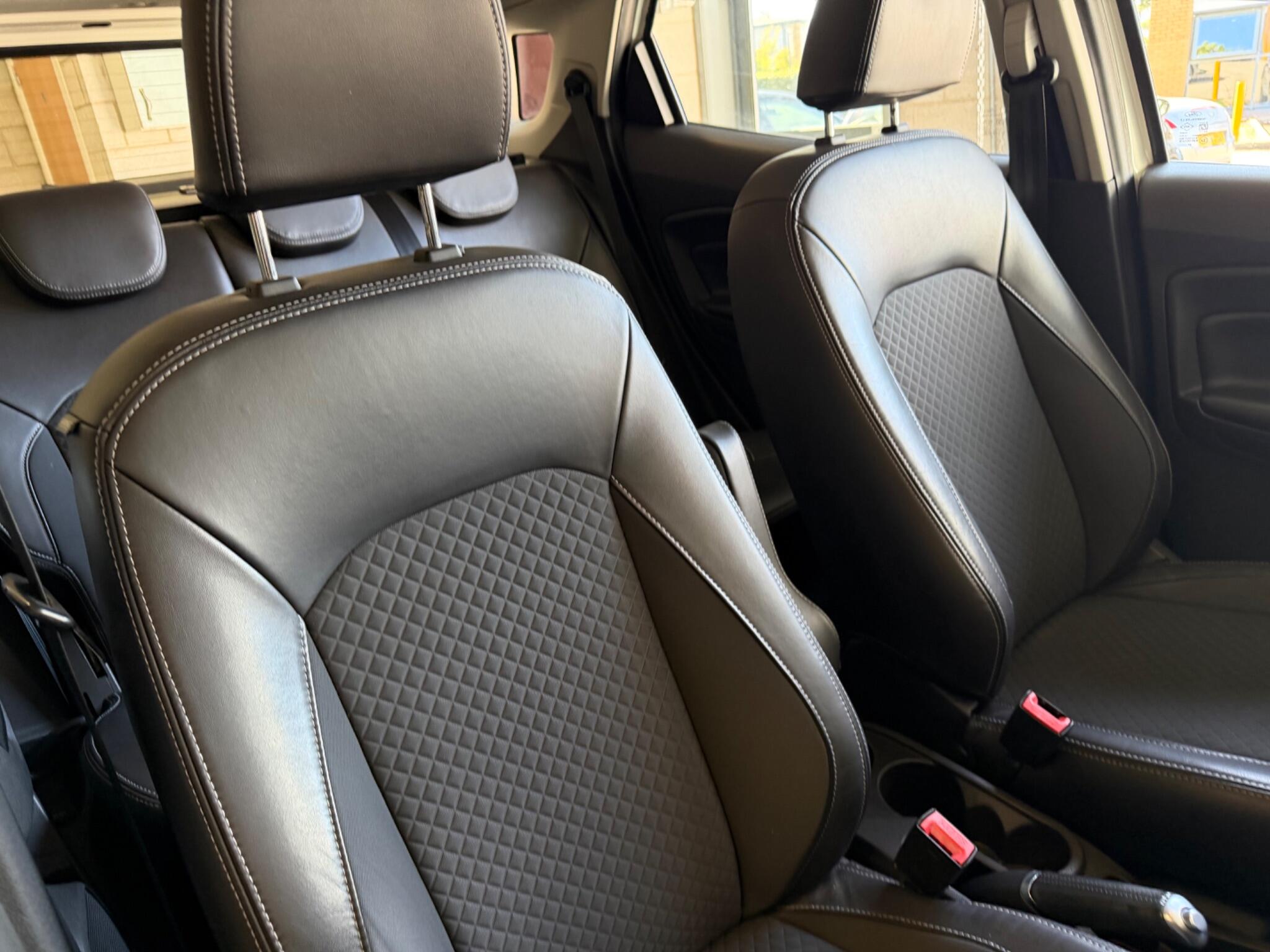 Ford Ecosport view 19