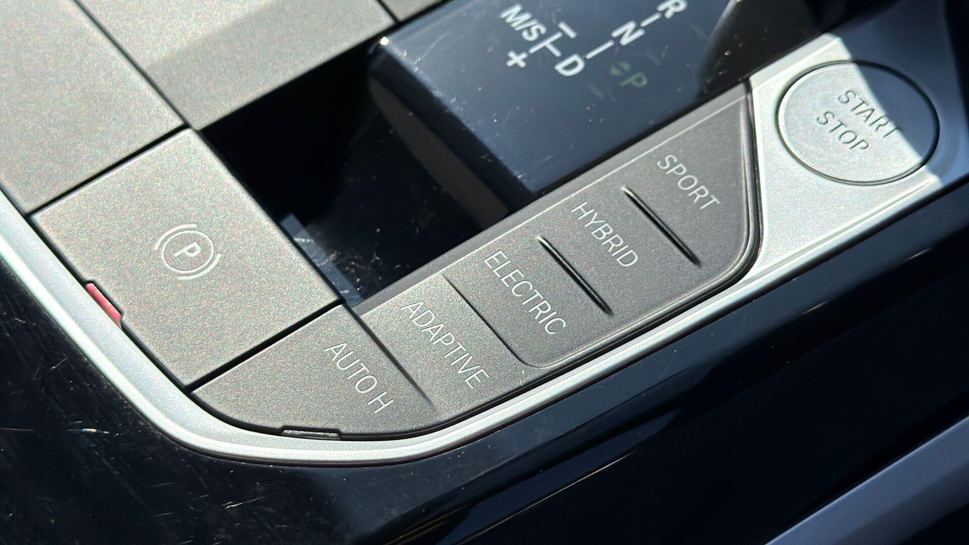 BMW 3 Series view 20