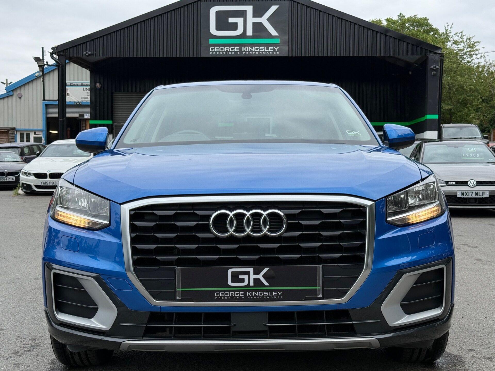 Audi Q2 view 12