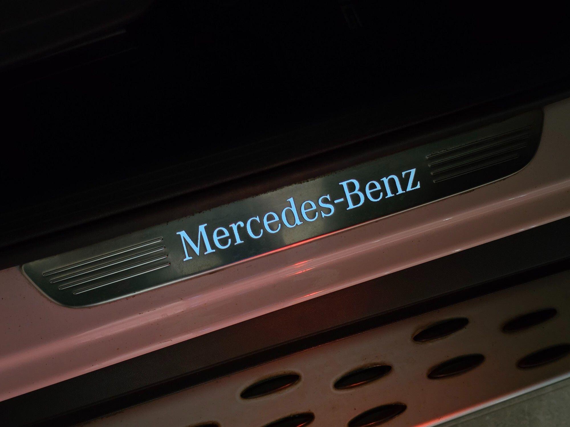 Mercedes-Benz GLC view 94