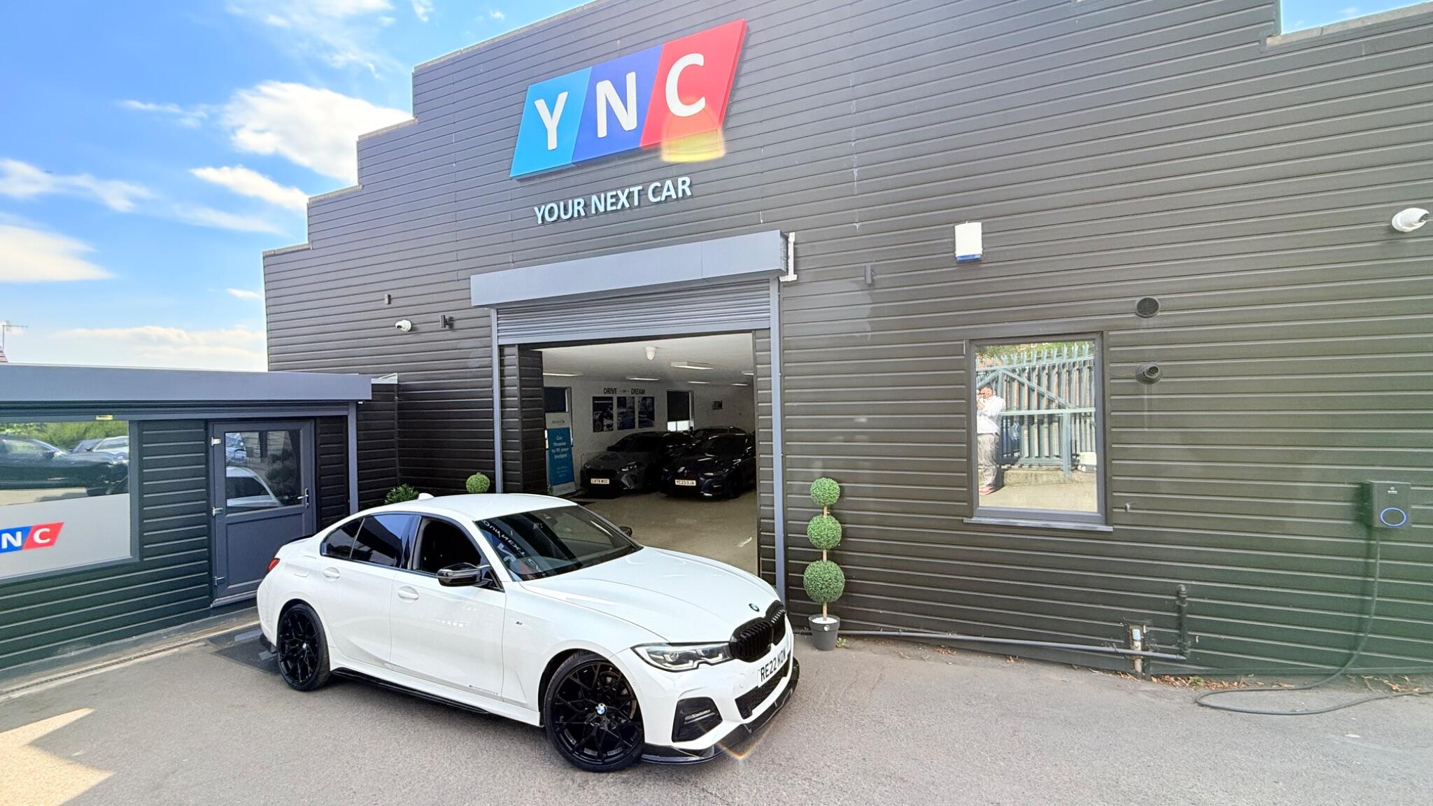BMW 3 Series view 6