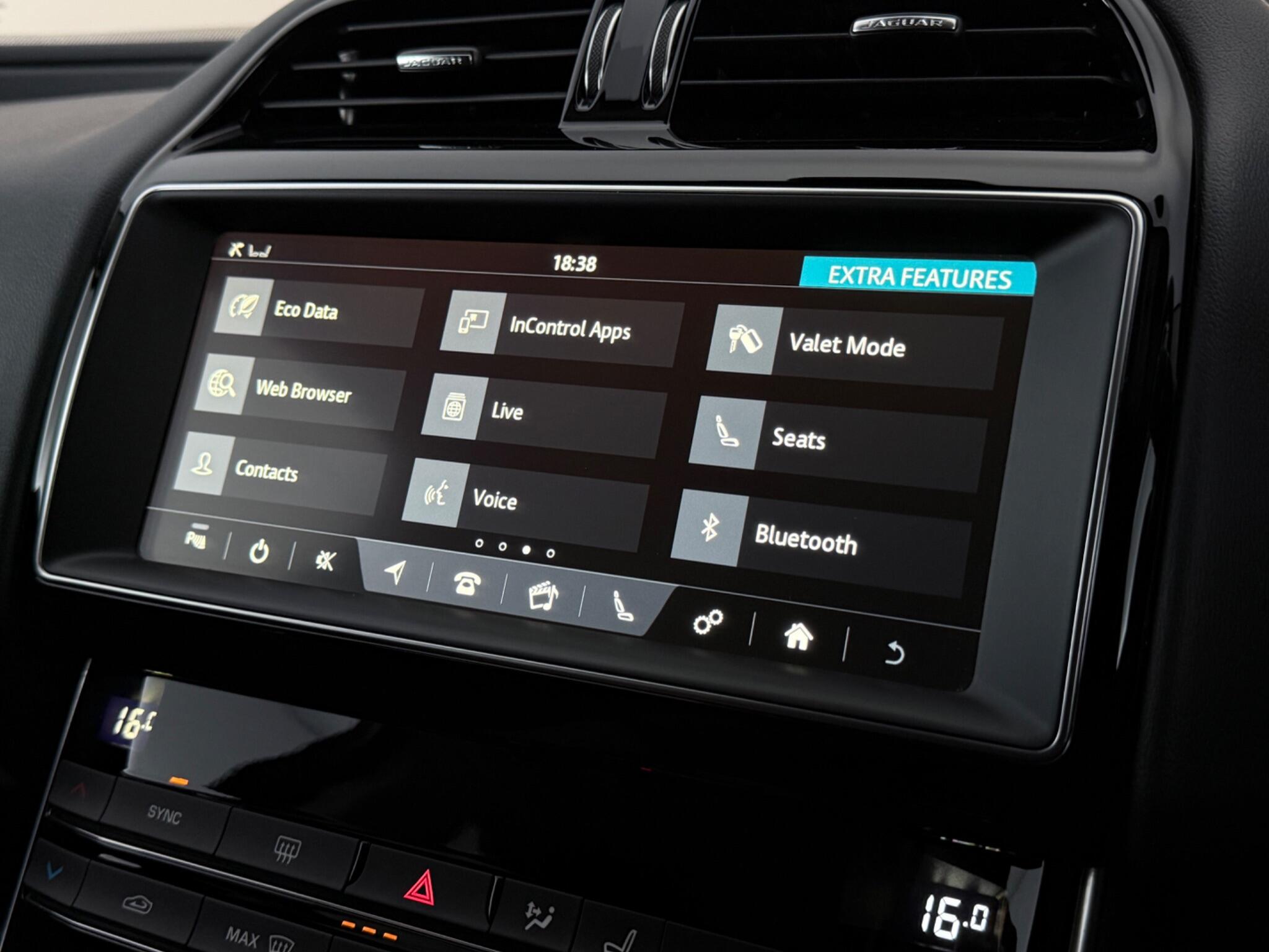 Jaguar Xe view 23