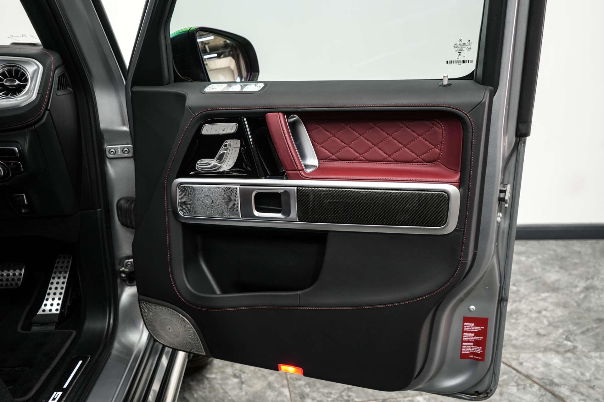 Mercedes-Benz G-Class view 28