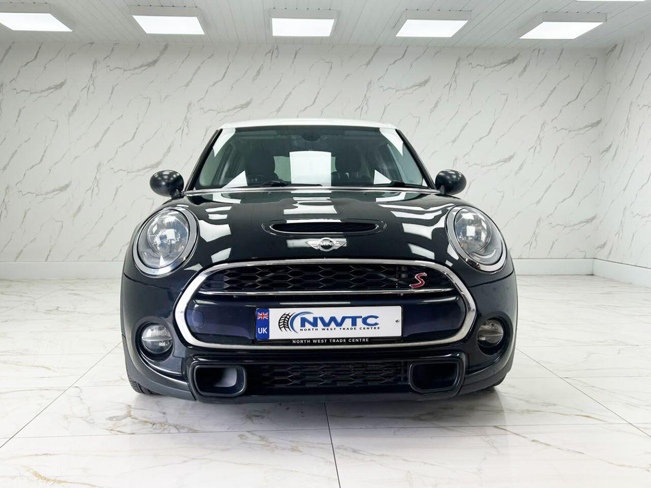 Mini Hatch view 5
