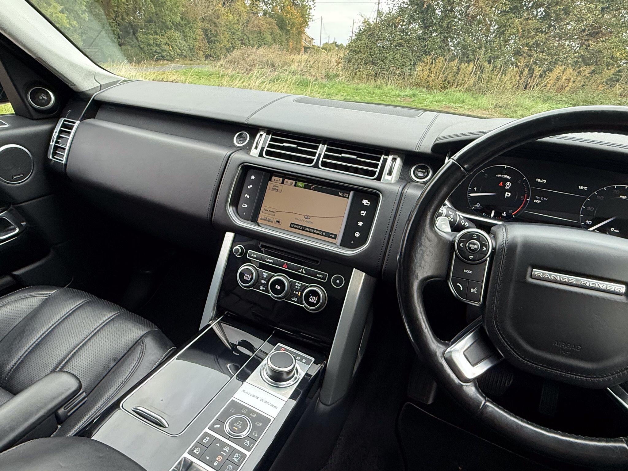 Land Rover Range Rover view 6