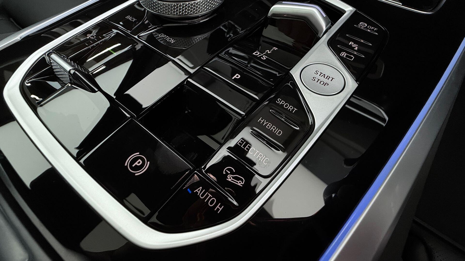 BMW X5 view 20