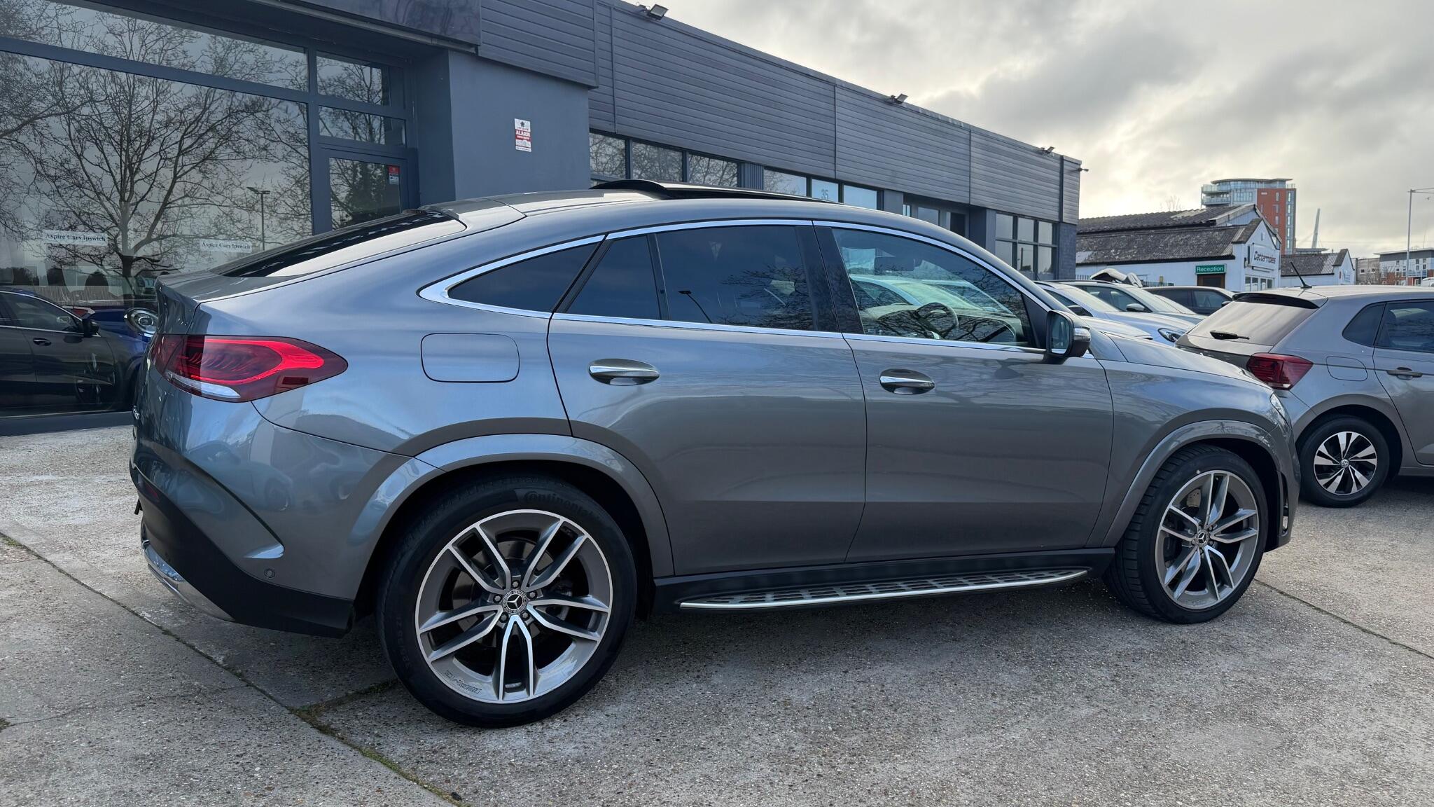 Mercedes-Benz Gle view 7
