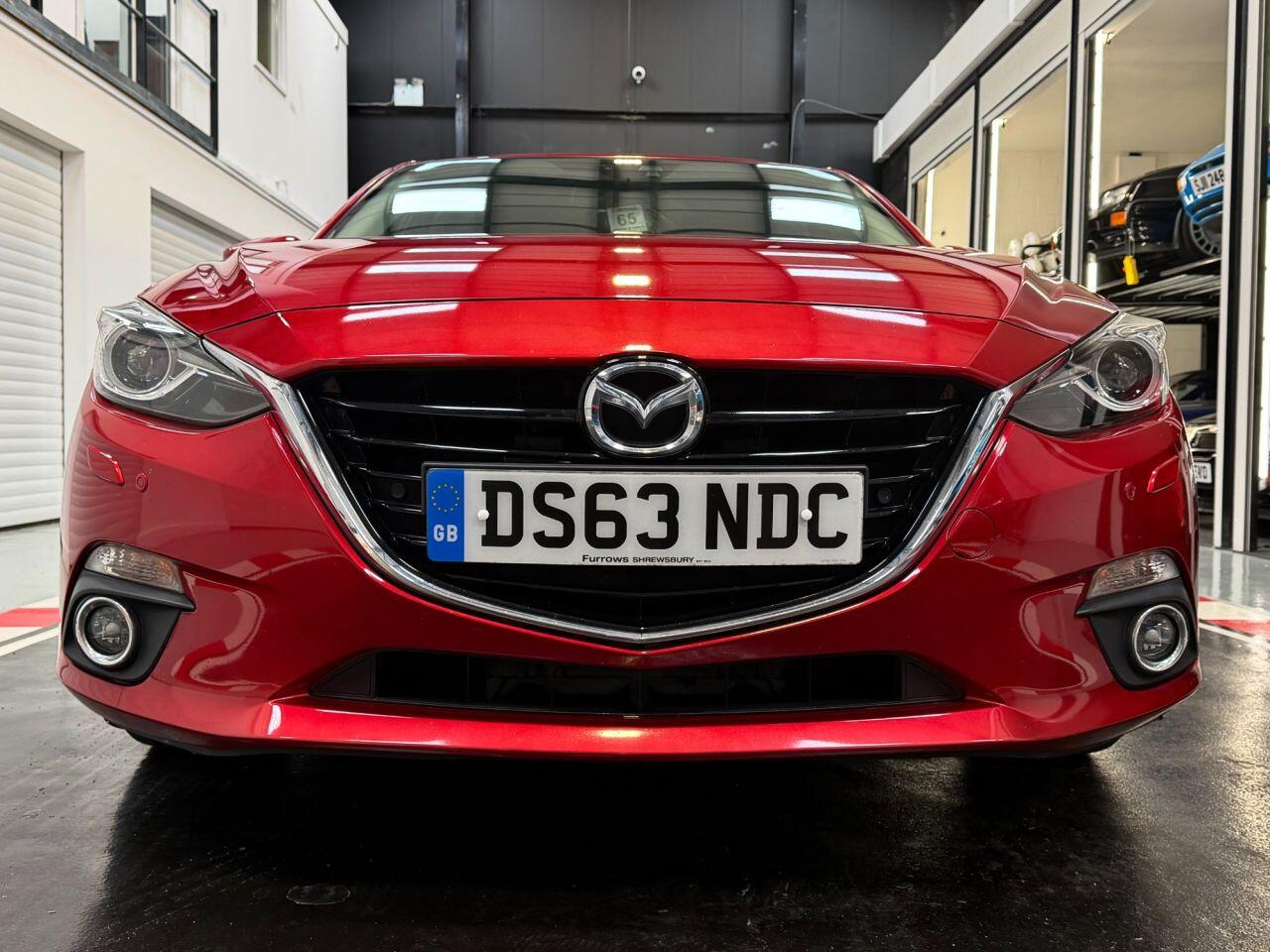 Mazda Mazda3 view 12