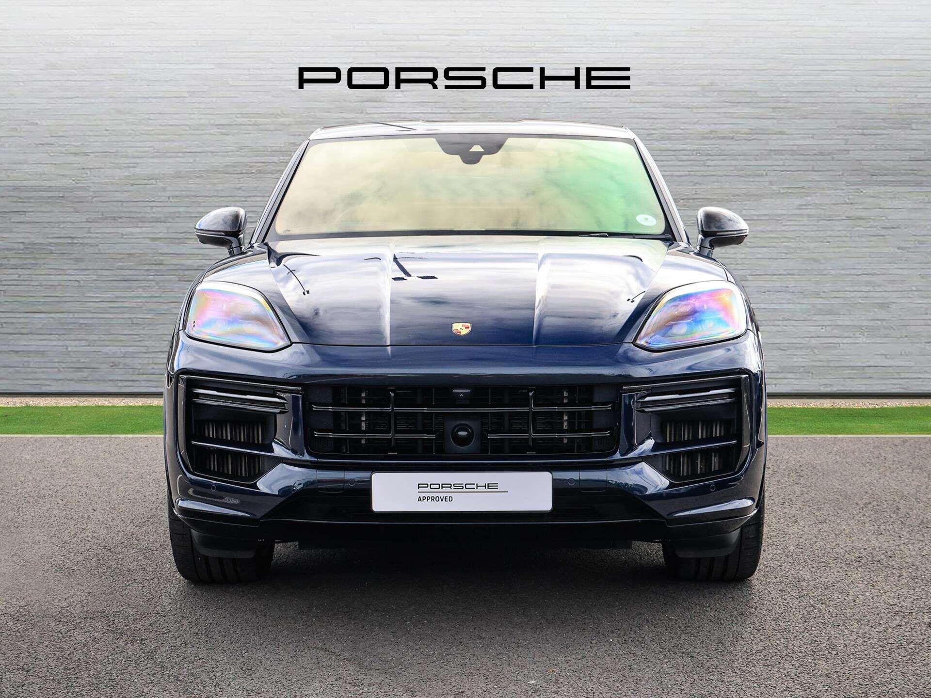 Porsche Cayenne view 9