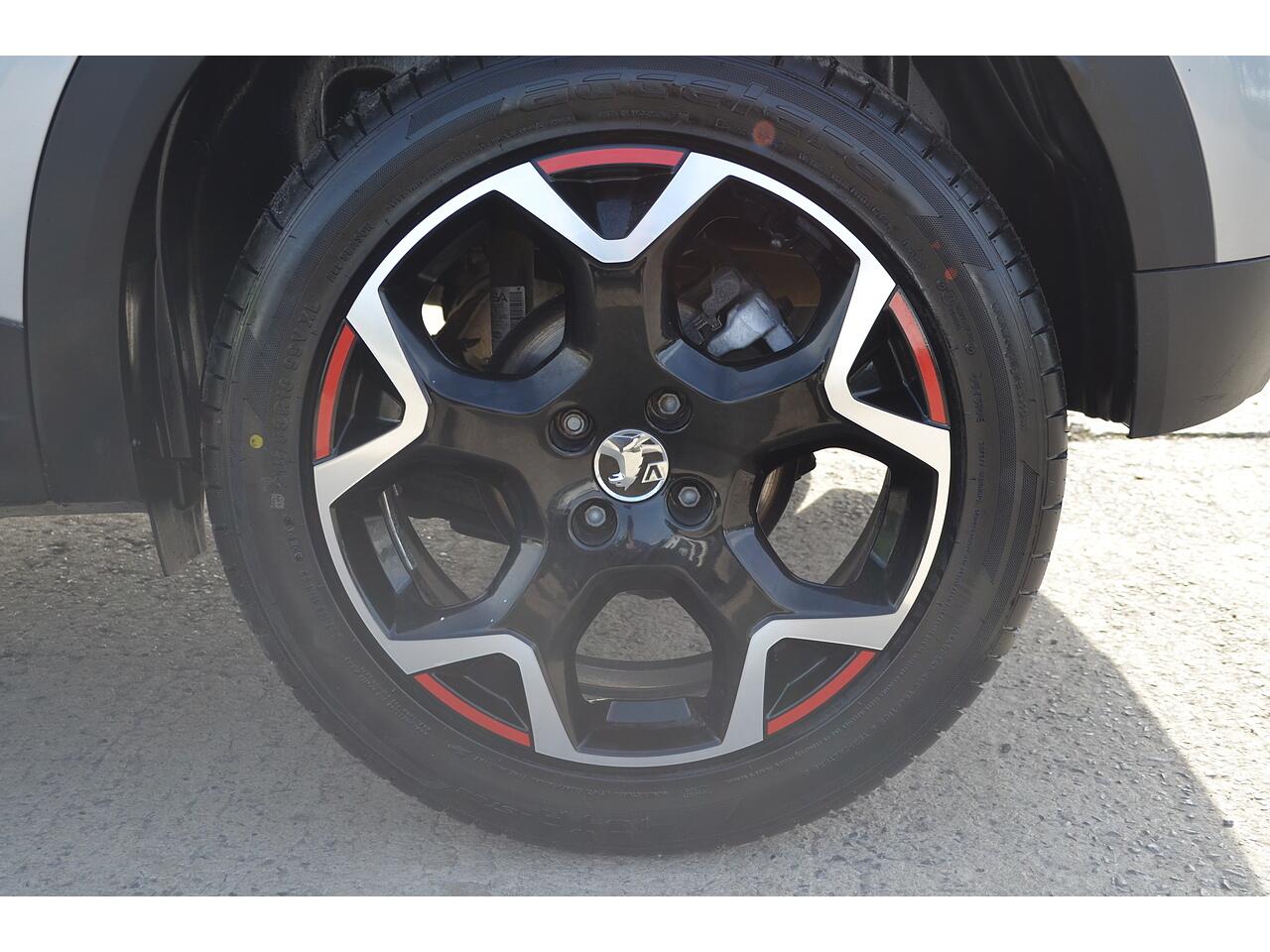 Vauxhall Mokka view 35