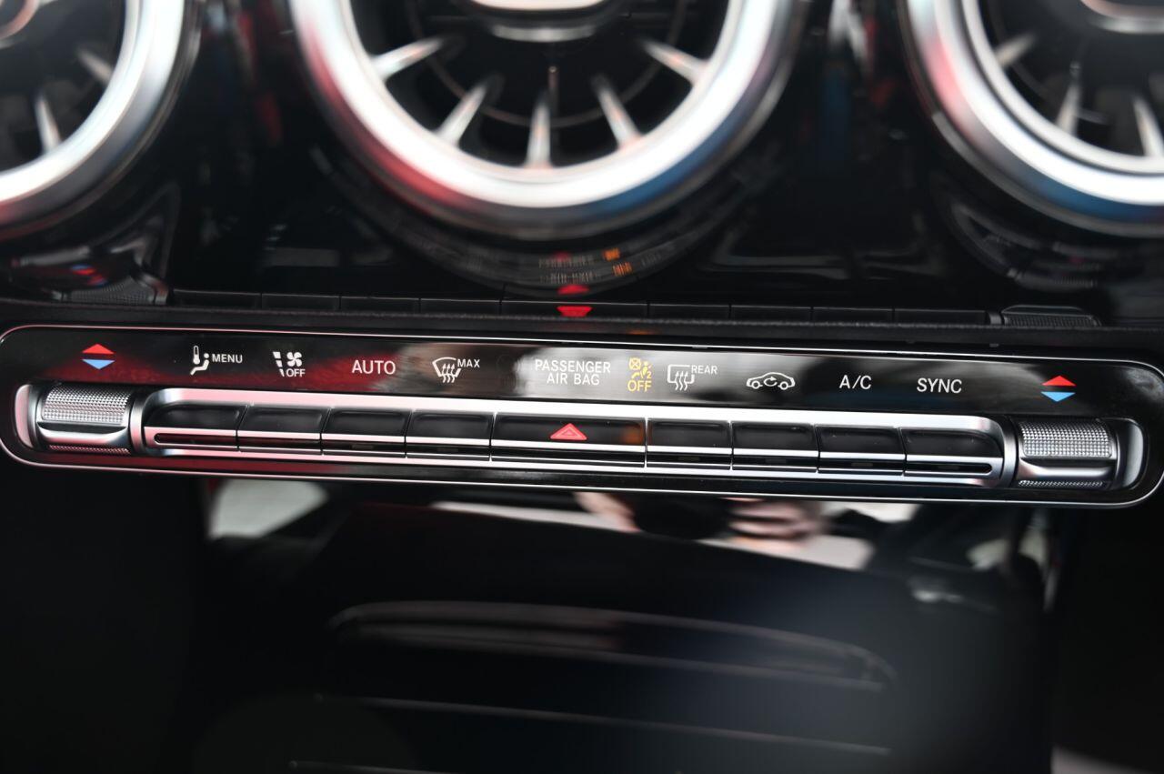 Mercedes-Benz Cla view 32