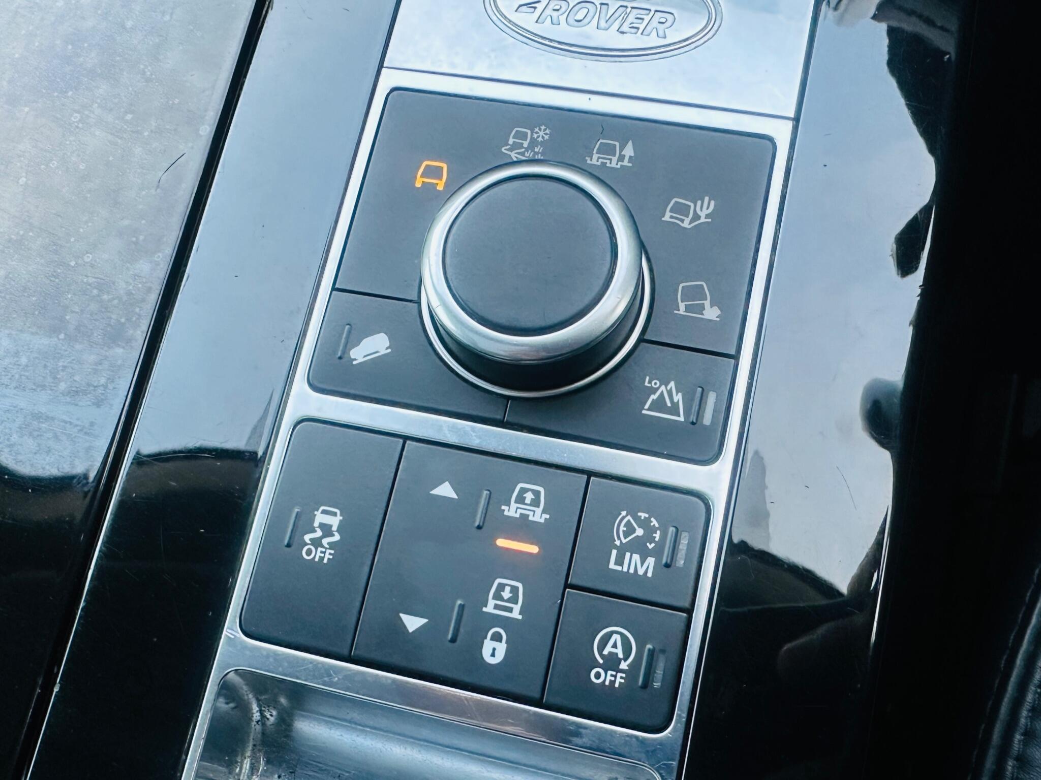 Land Rover Discovery view 60