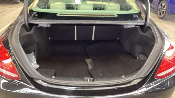 Mercedes-Benz C-Class view 13
