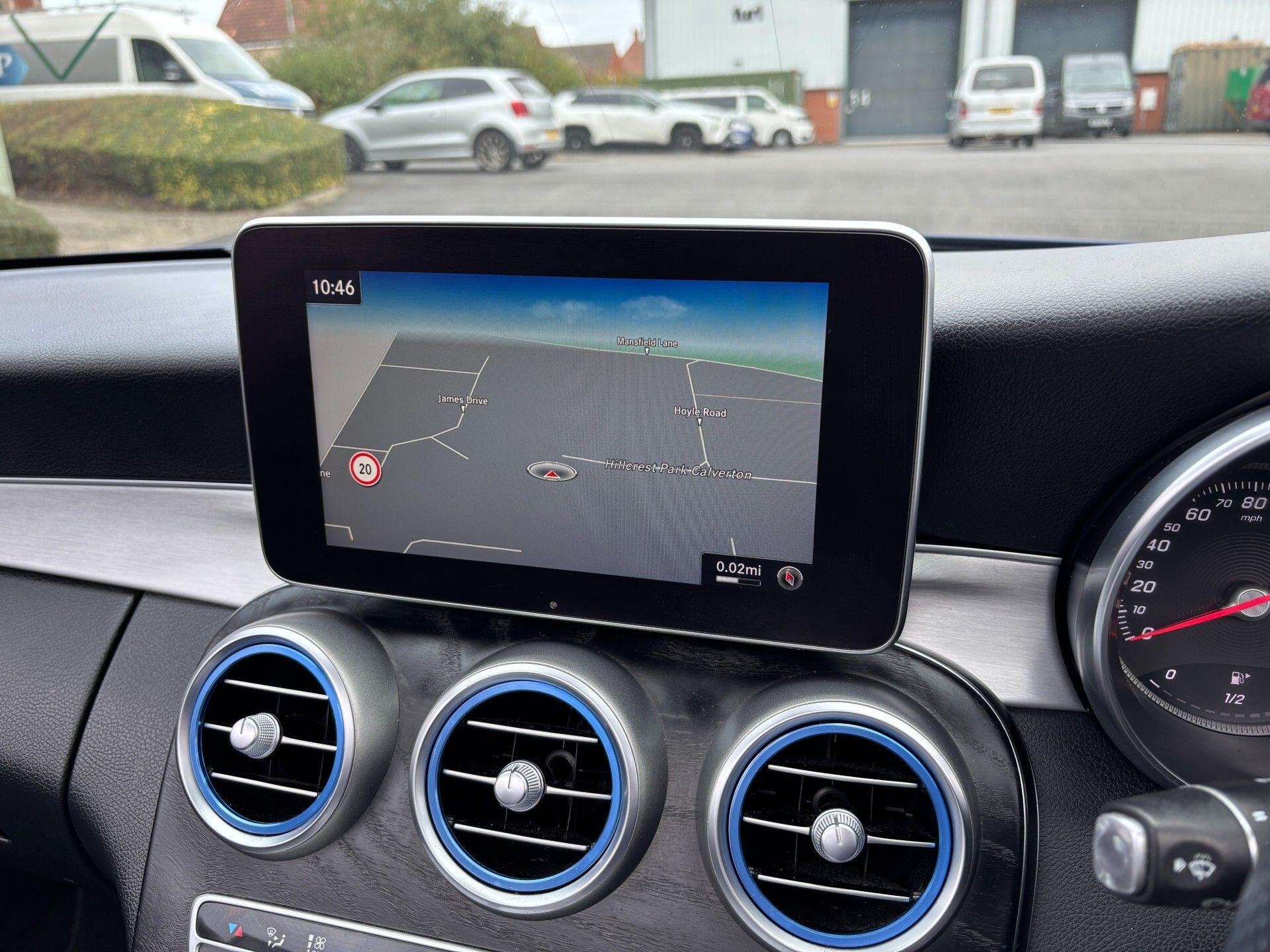 Mercedes-Benz C-Class view 24