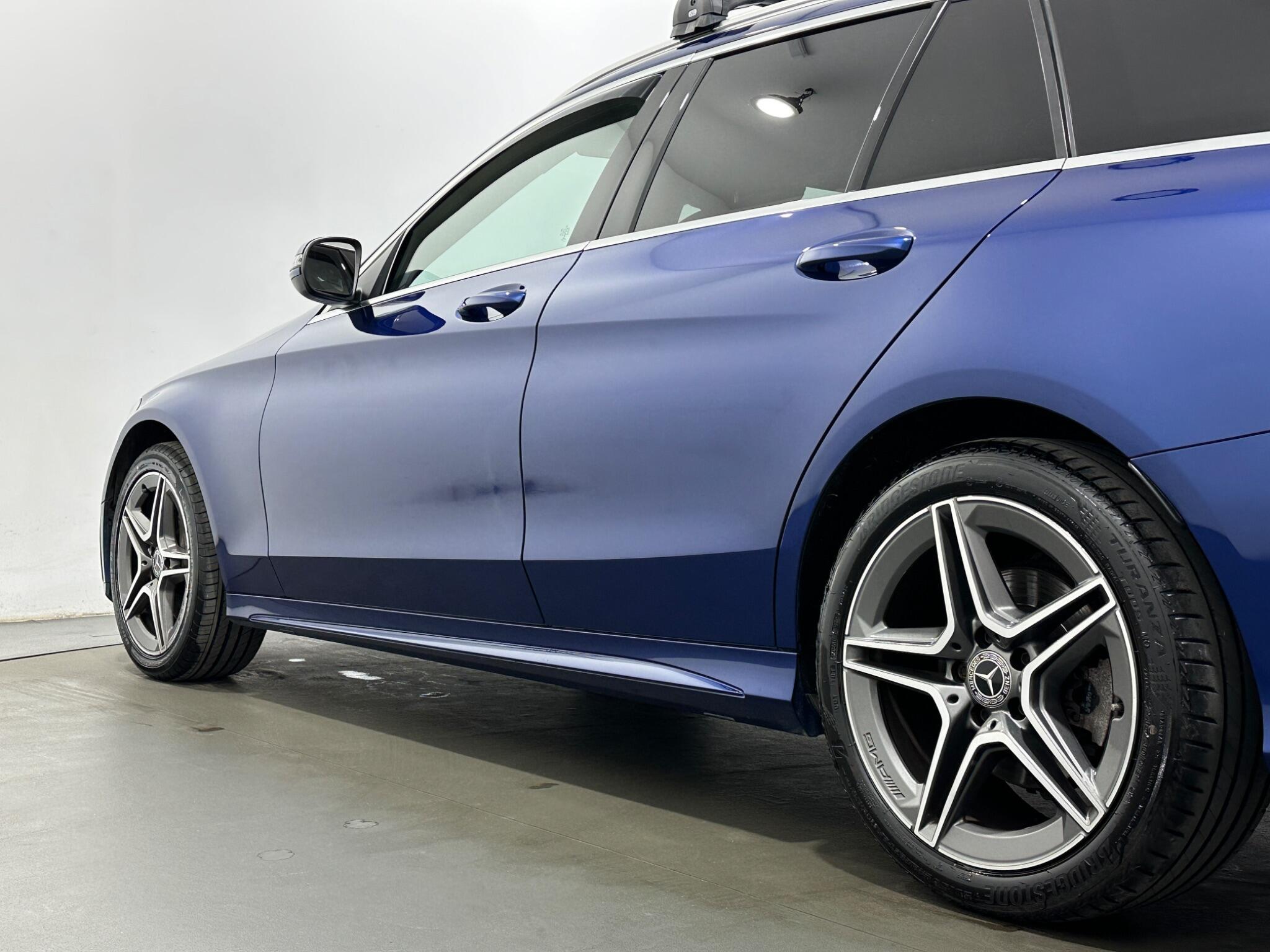Mercedes-Benz C-Class view 52
