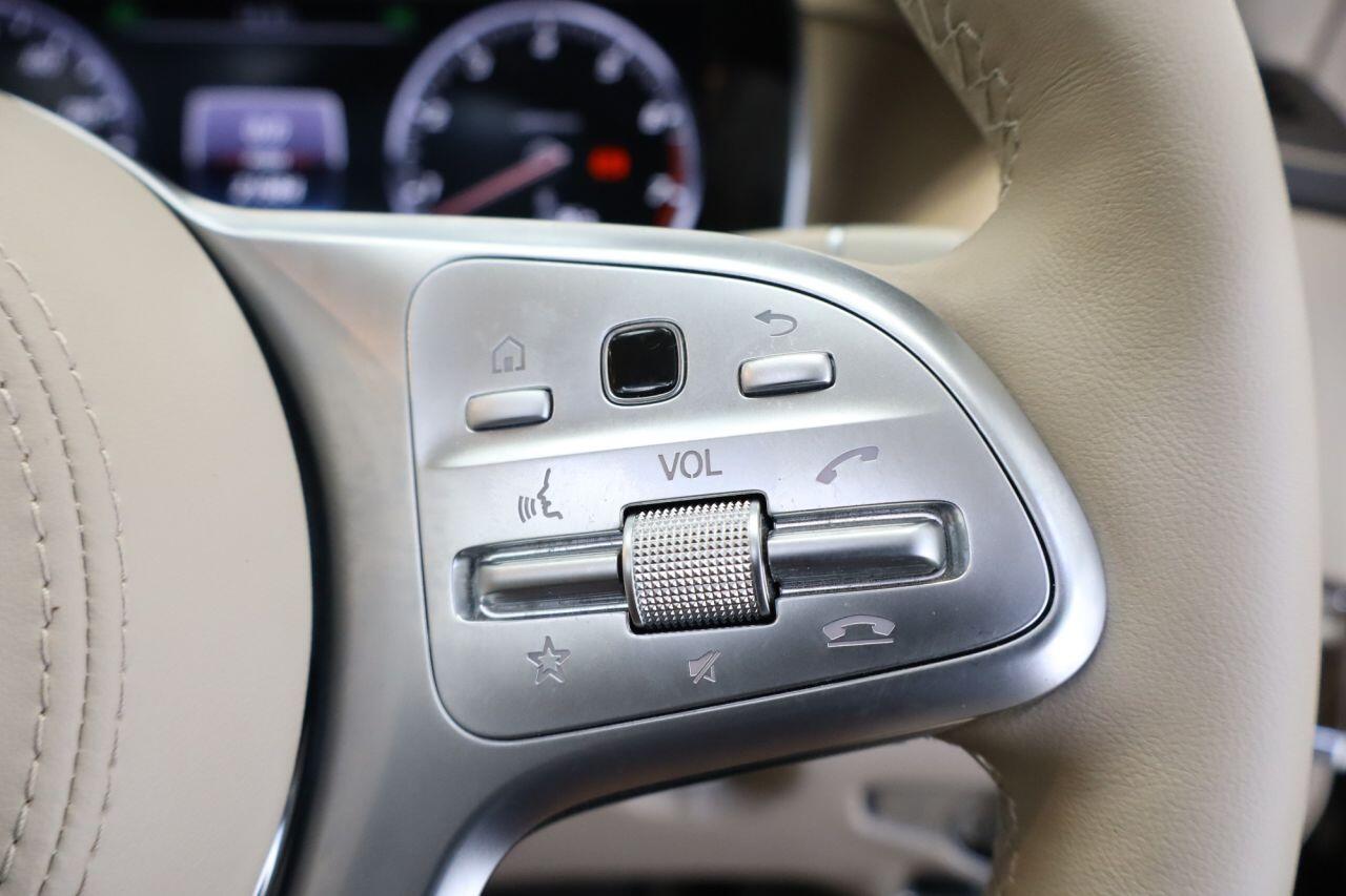 Mercedes-Benz S-Class view 28