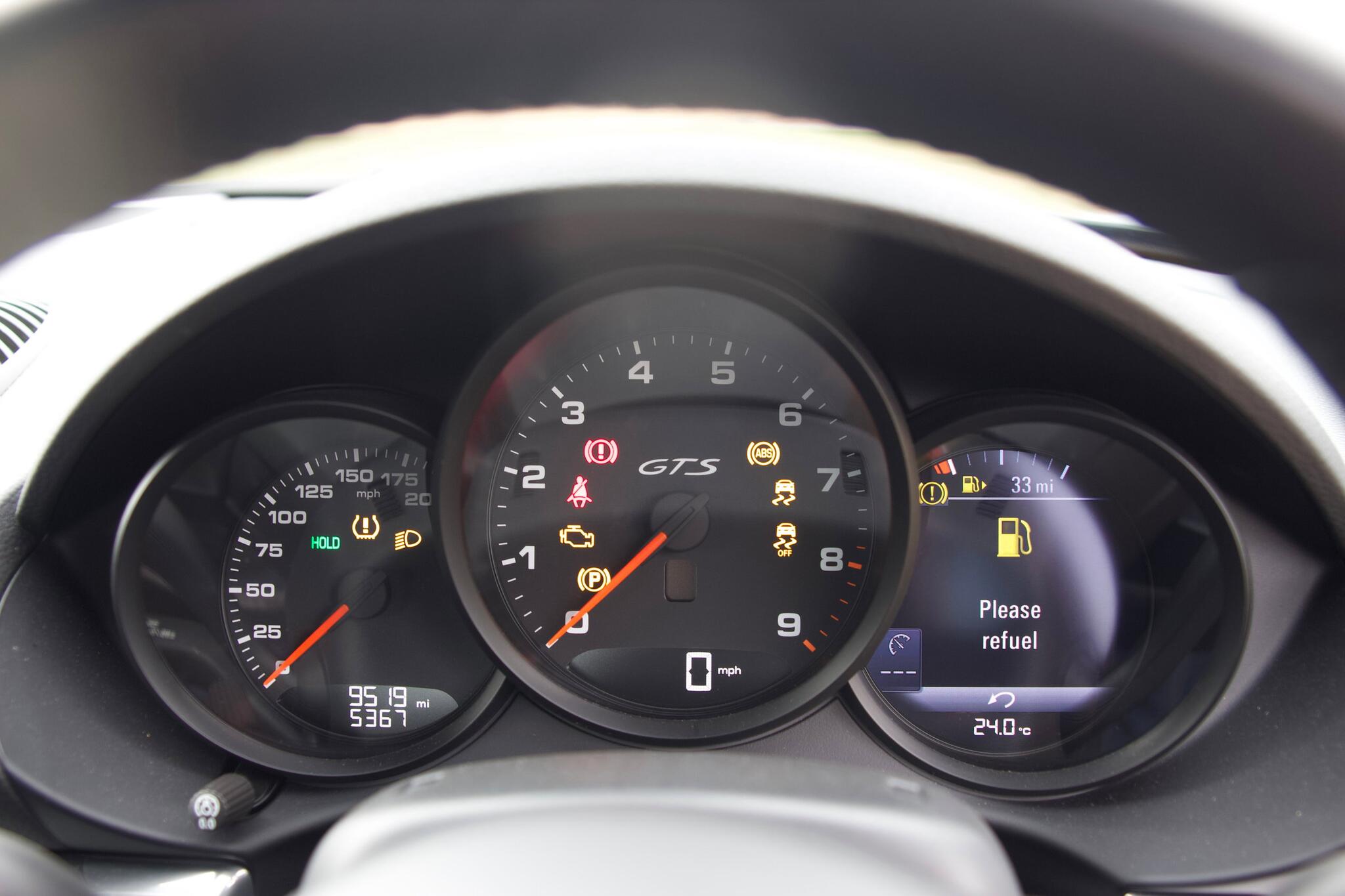 Porsche Cayman view 28