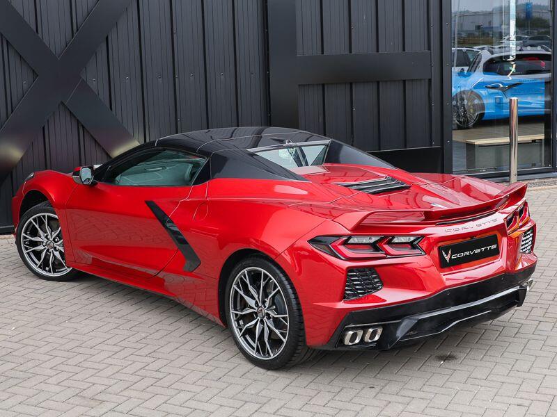 Chevrolet Corvette view 18