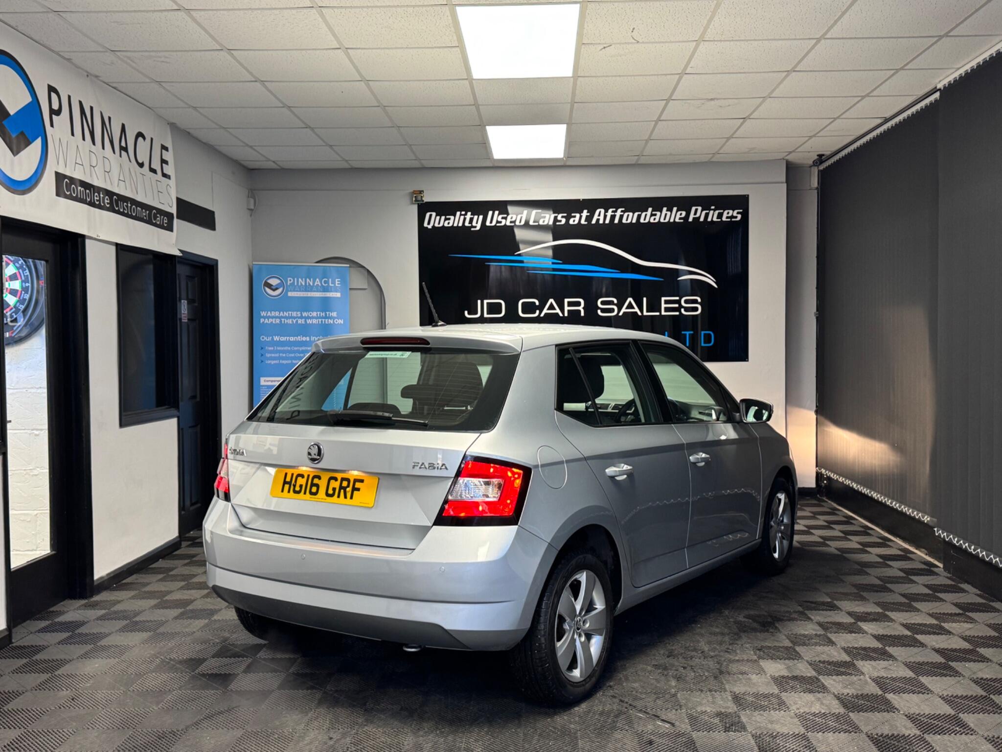 2016 Skoda Fabia 1.2 TSI SE Euro 6 (s/s) 5dr • 33,000 miles image 11