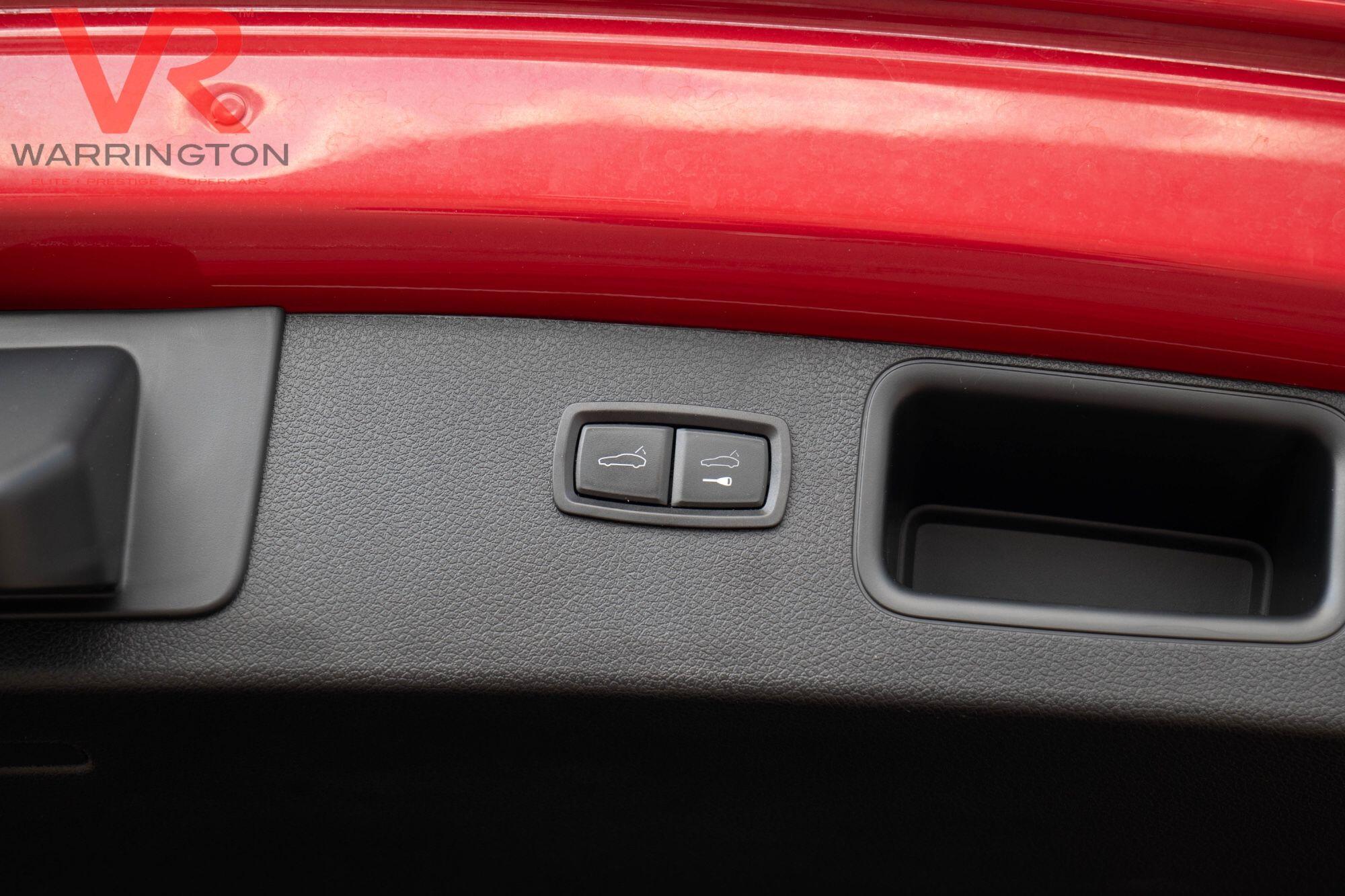 Porsche Macan view 21