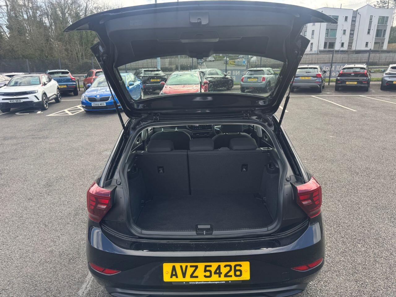 Volkswagen Polo view 11