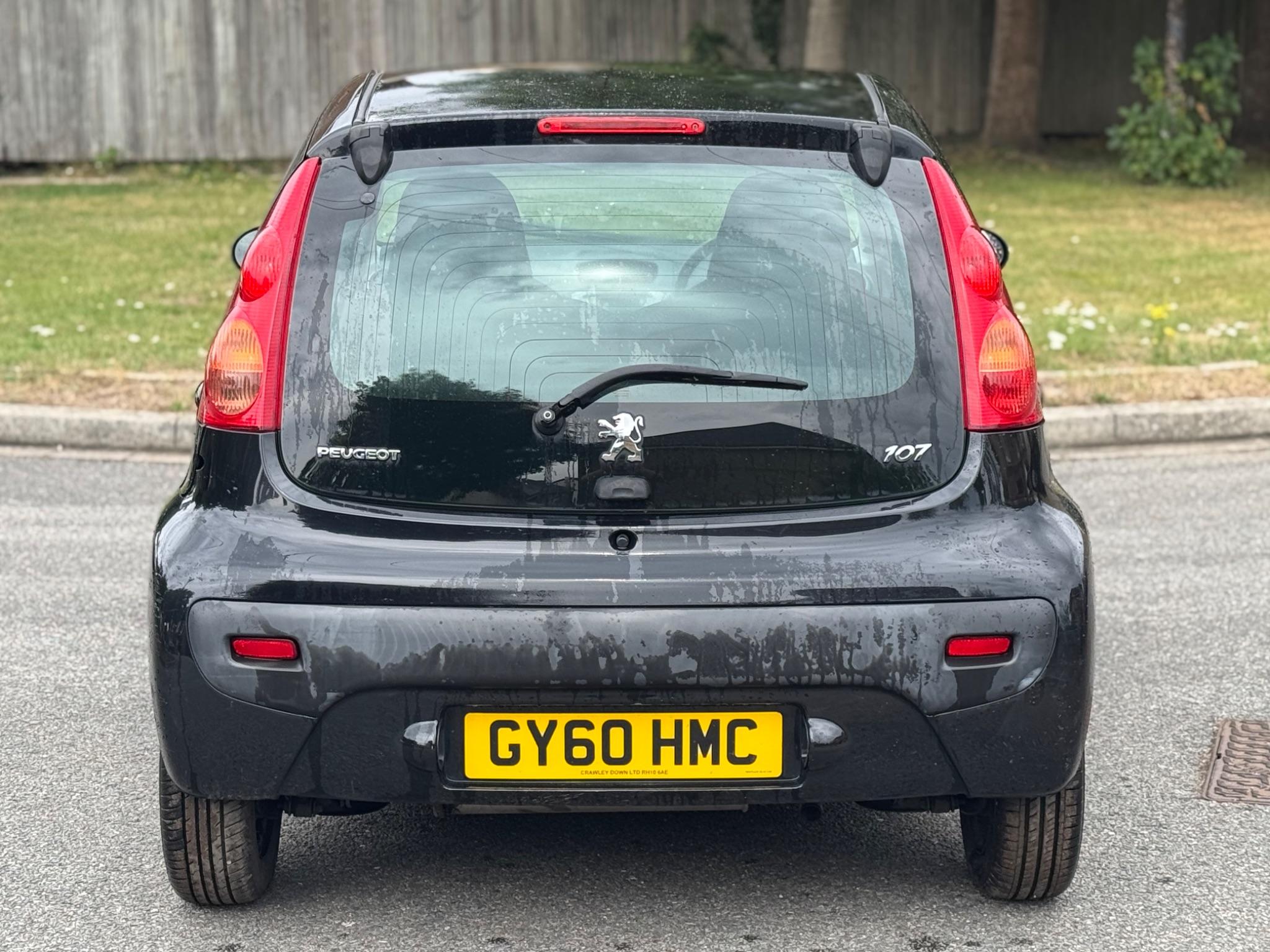 2011 Peugeot 107 image 10