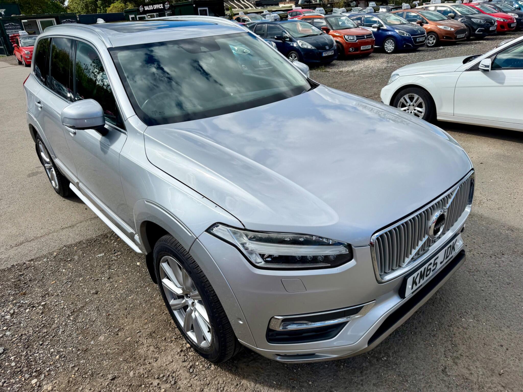 Volvo XC90 view 6
