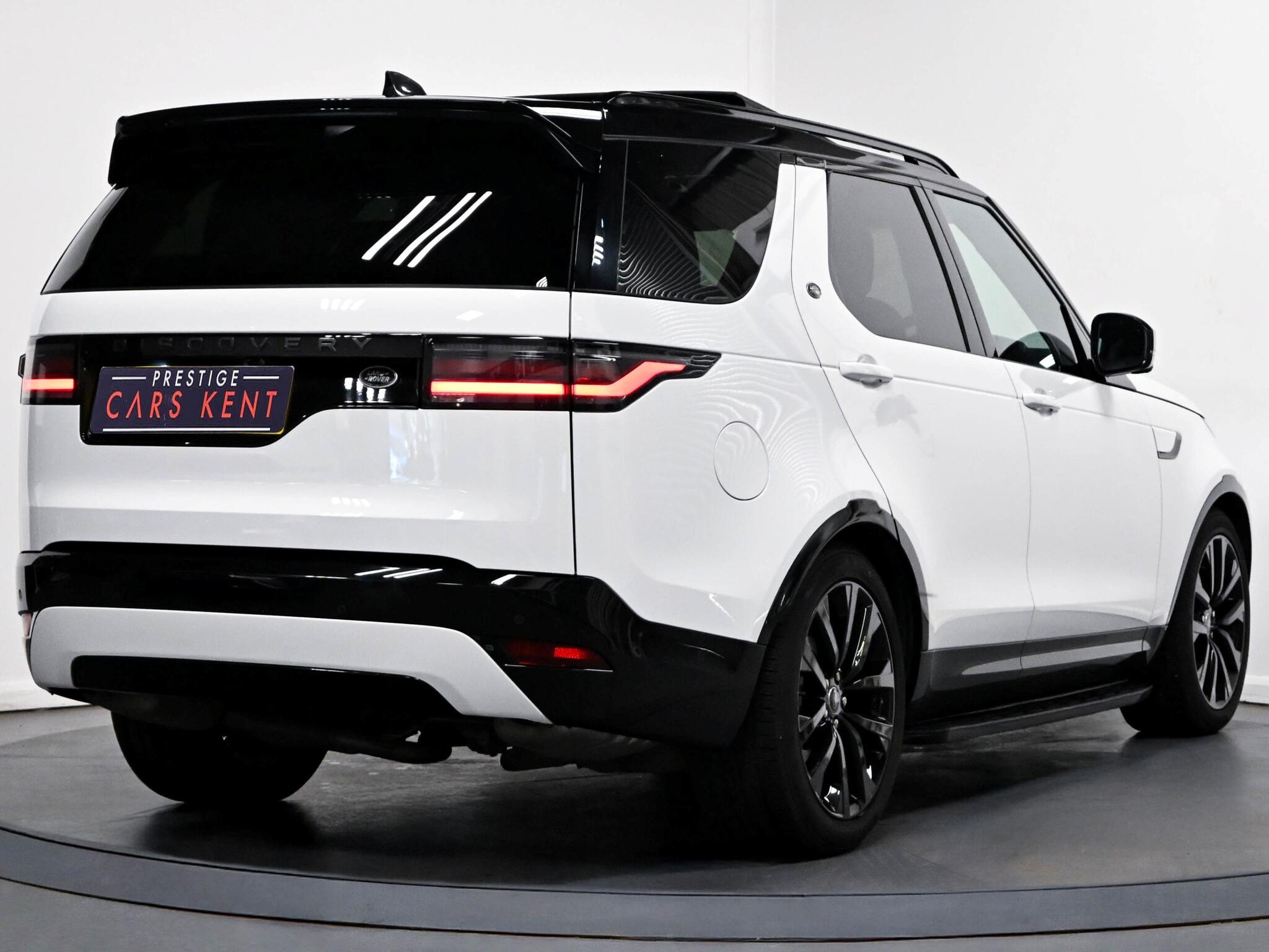 Land Rover Discovery view 26