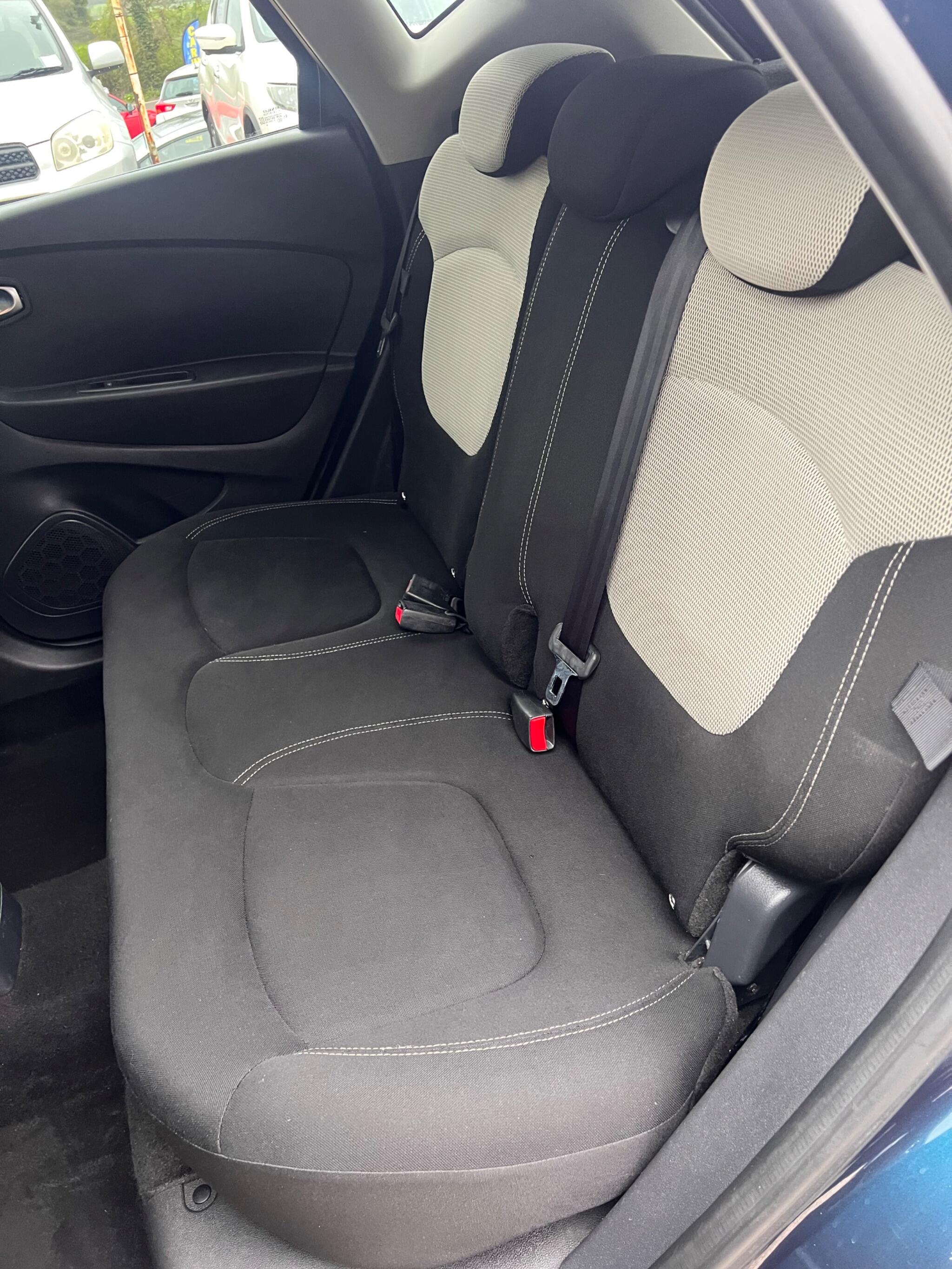 Renault Captur view 48